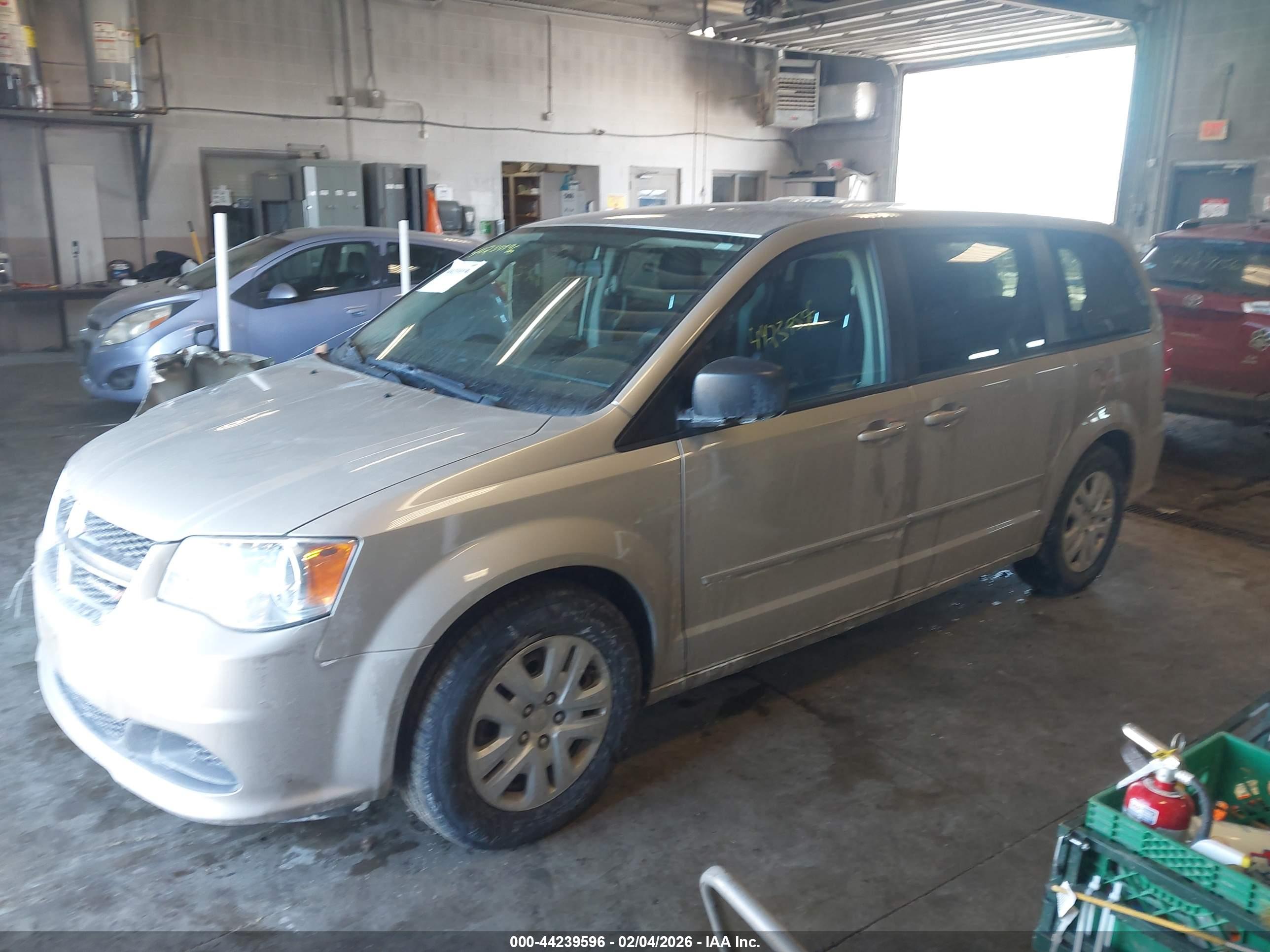 DODGE GRAND image 2