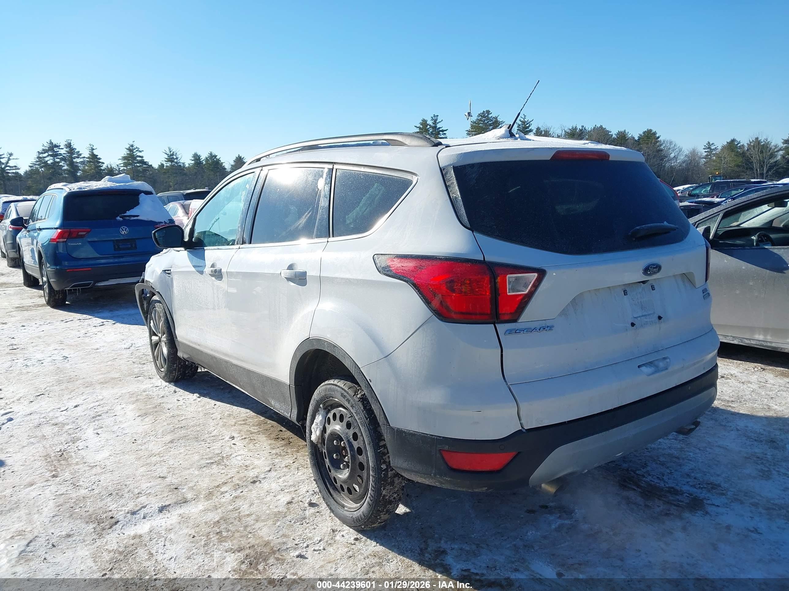 FORD ESCAPE image 3