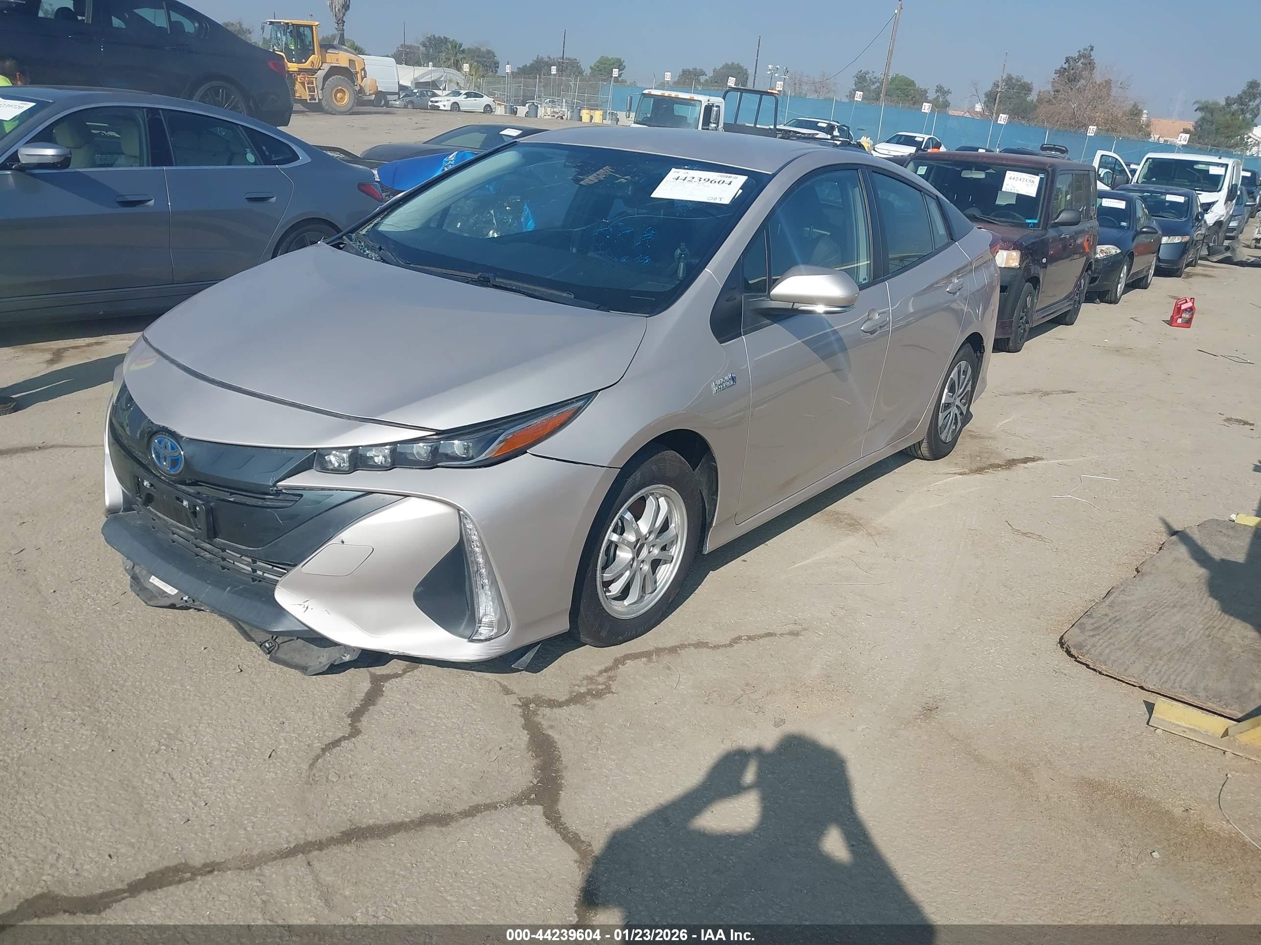 TOYOTA PRIUS image 2