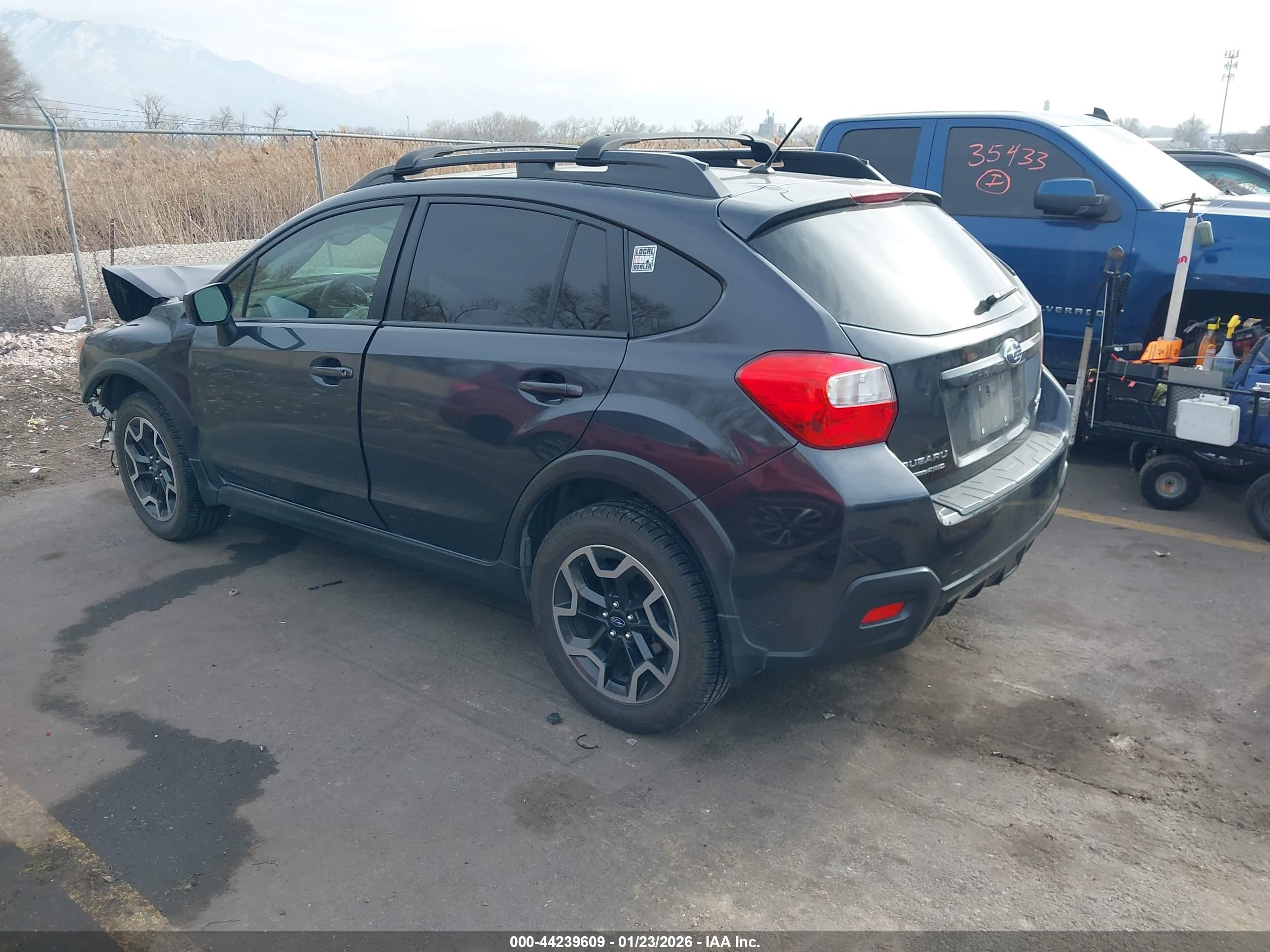 SUBARU CROSSTREK image 3