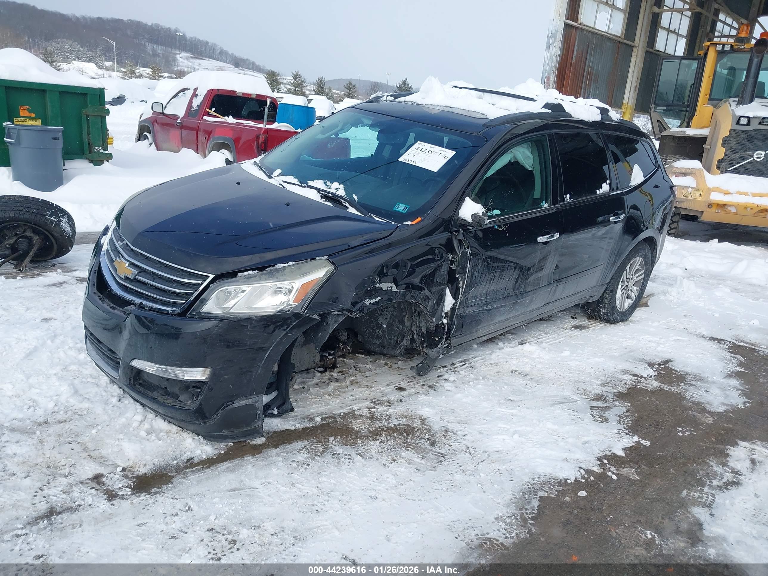CHEVROLET TRAVERSE image 2