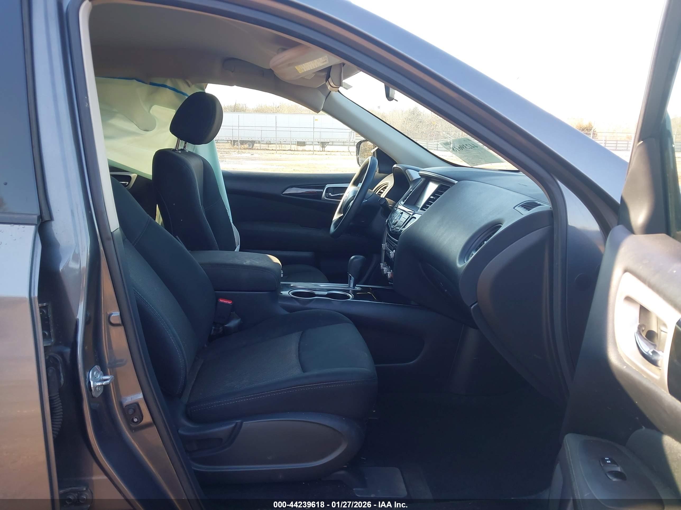 NISSAN PATHFINDER image 5