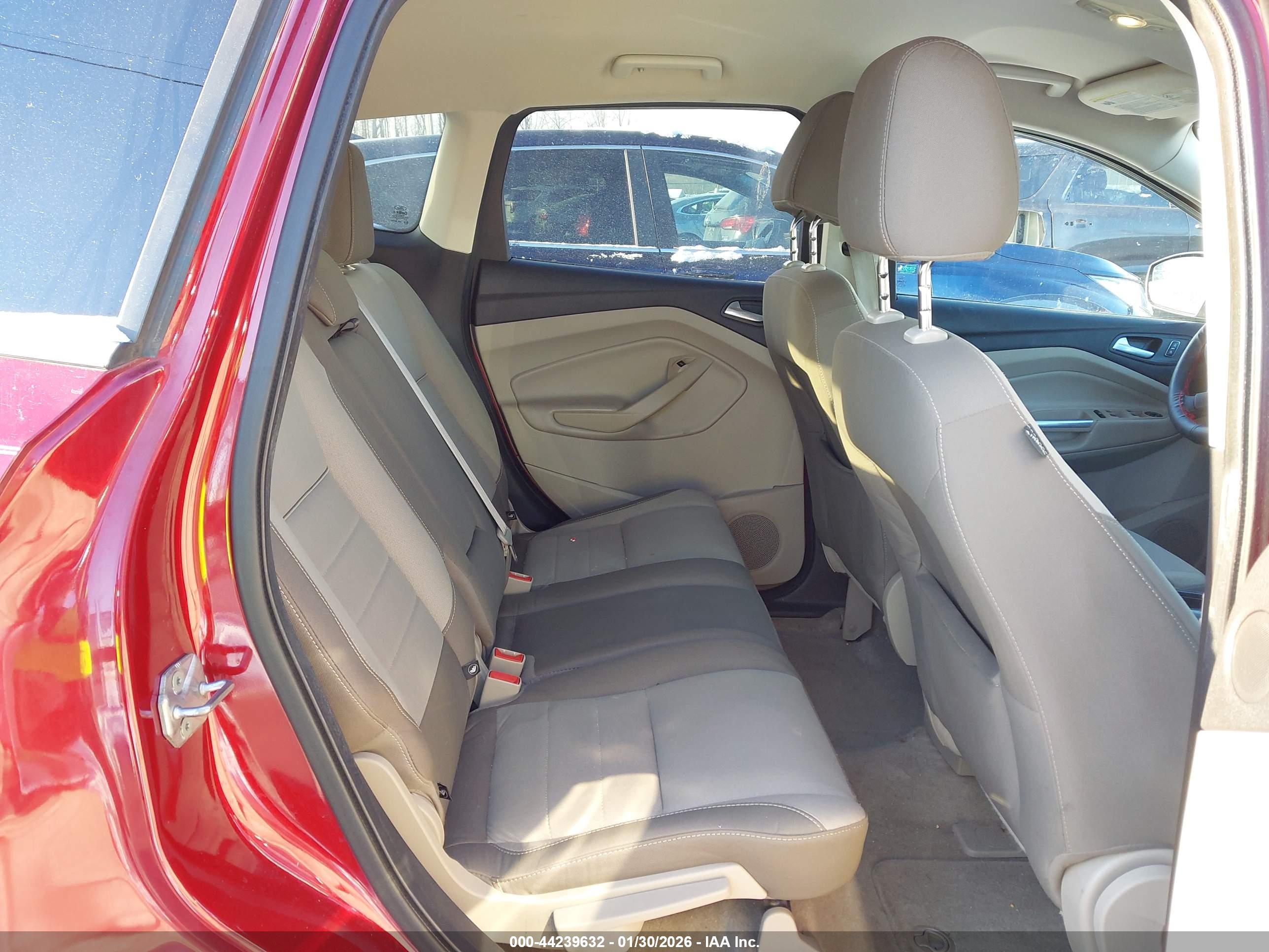 FORD ESCAPE image 8