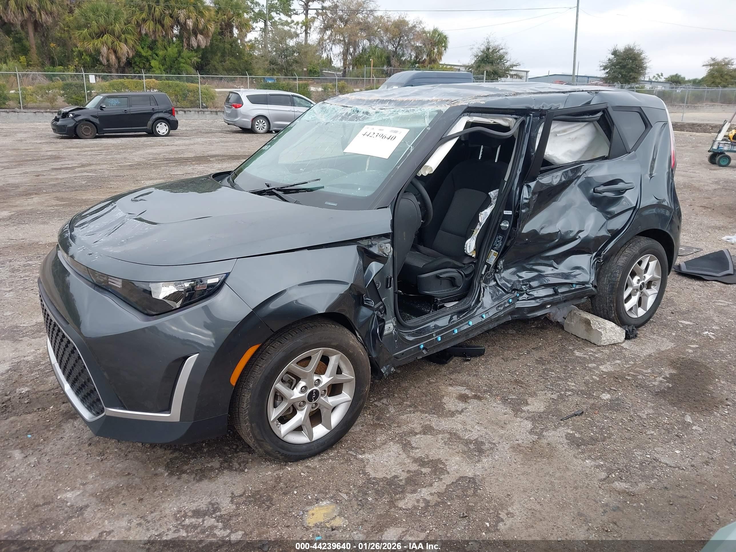KIA SOUL image 2