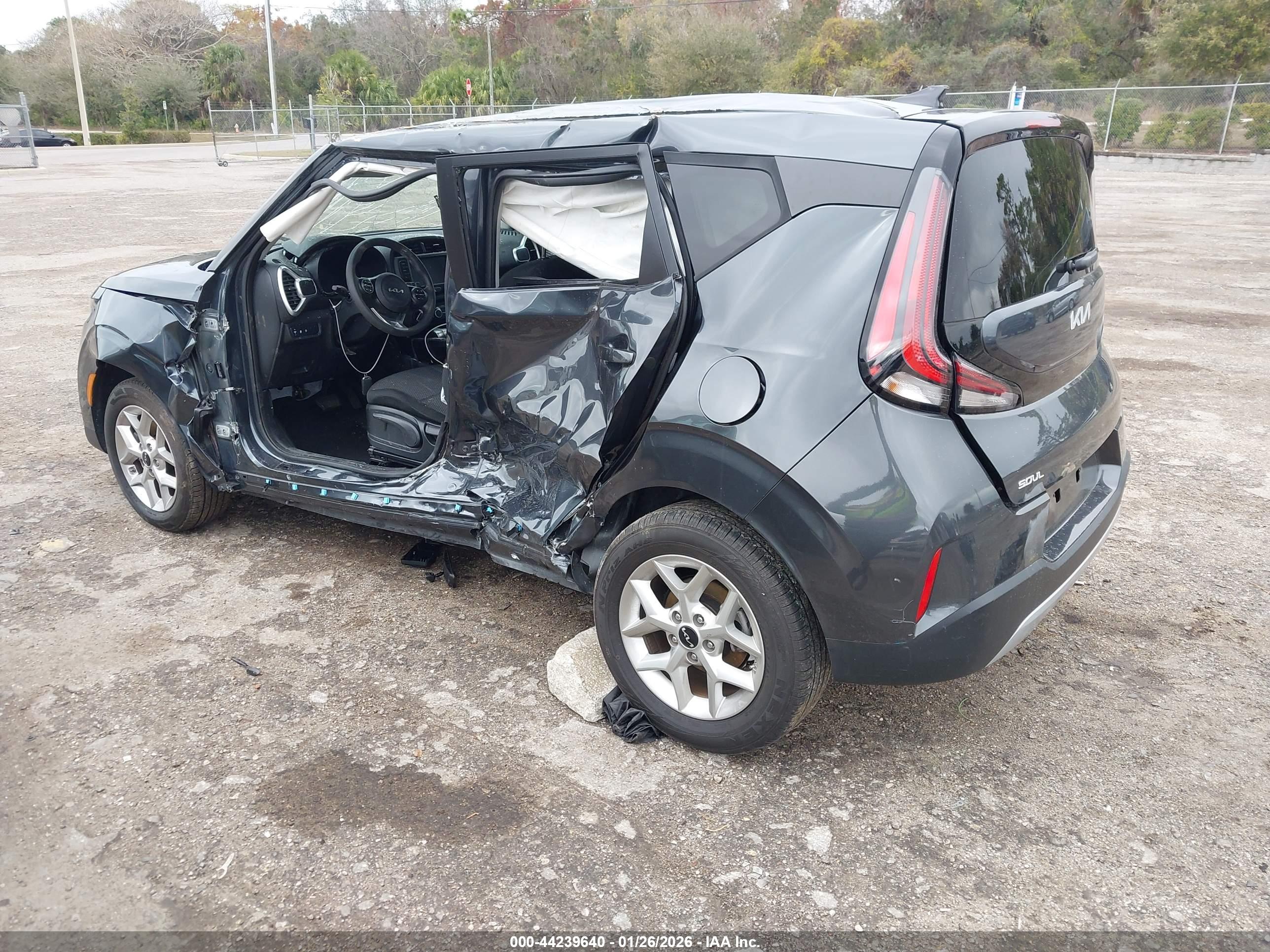 KIA SOUL image 3