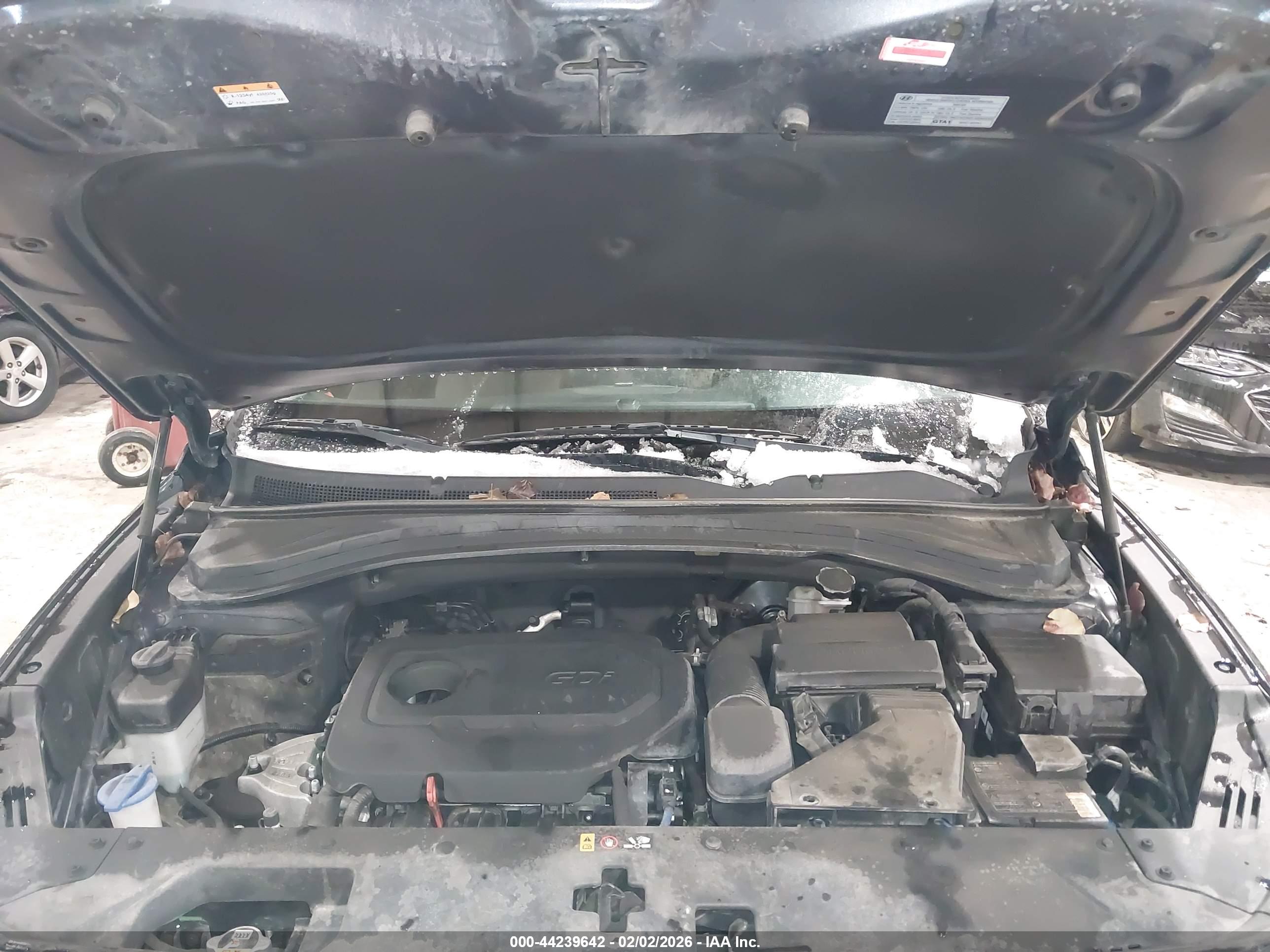 HYUNDAI SANTA image 10