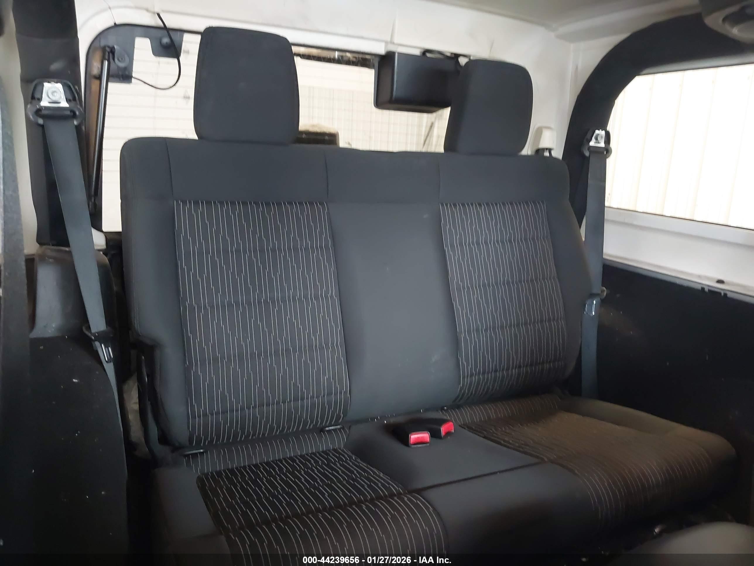 JEEP WRANGLER image 8