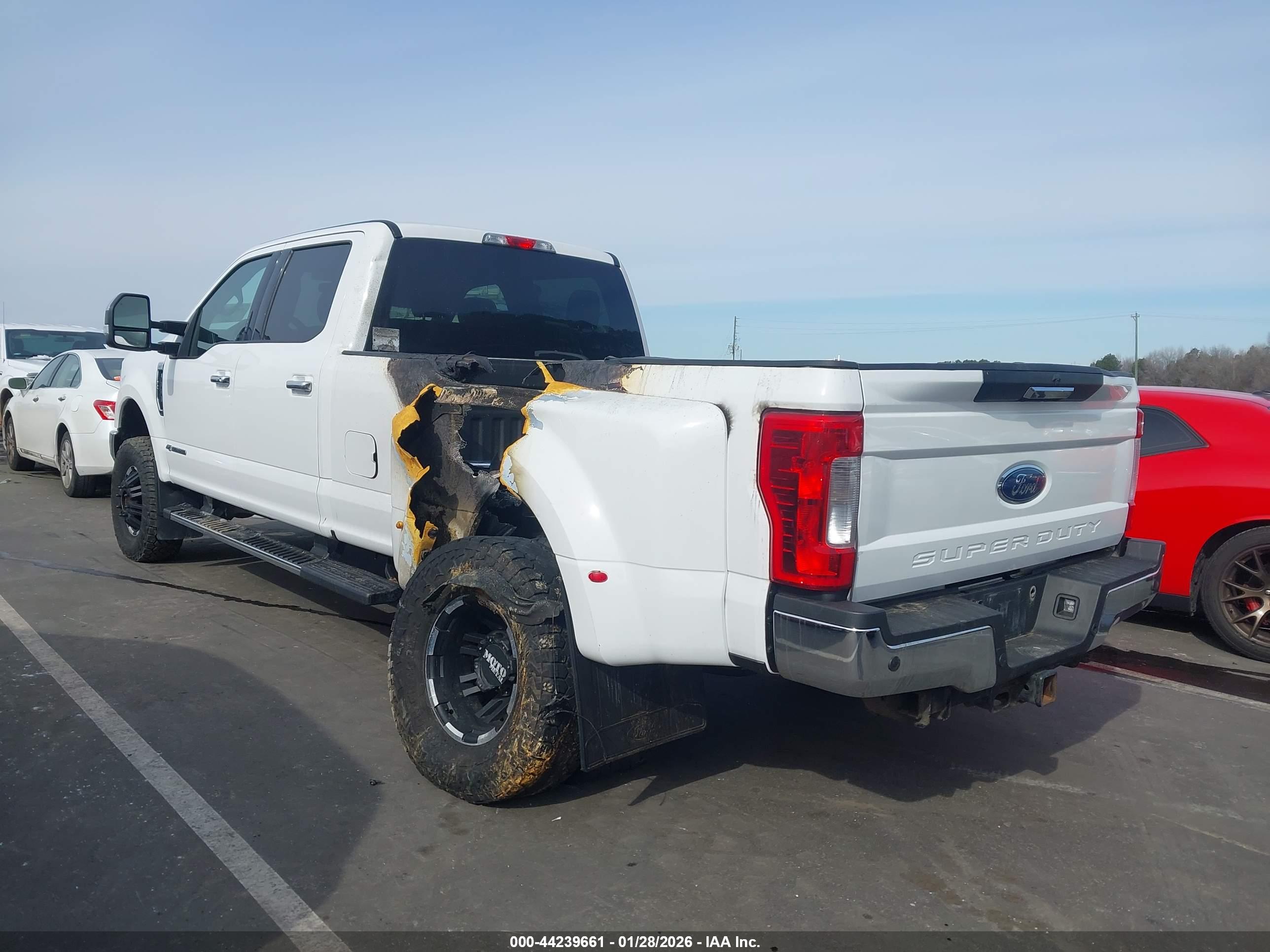 FORD F-350 image 3