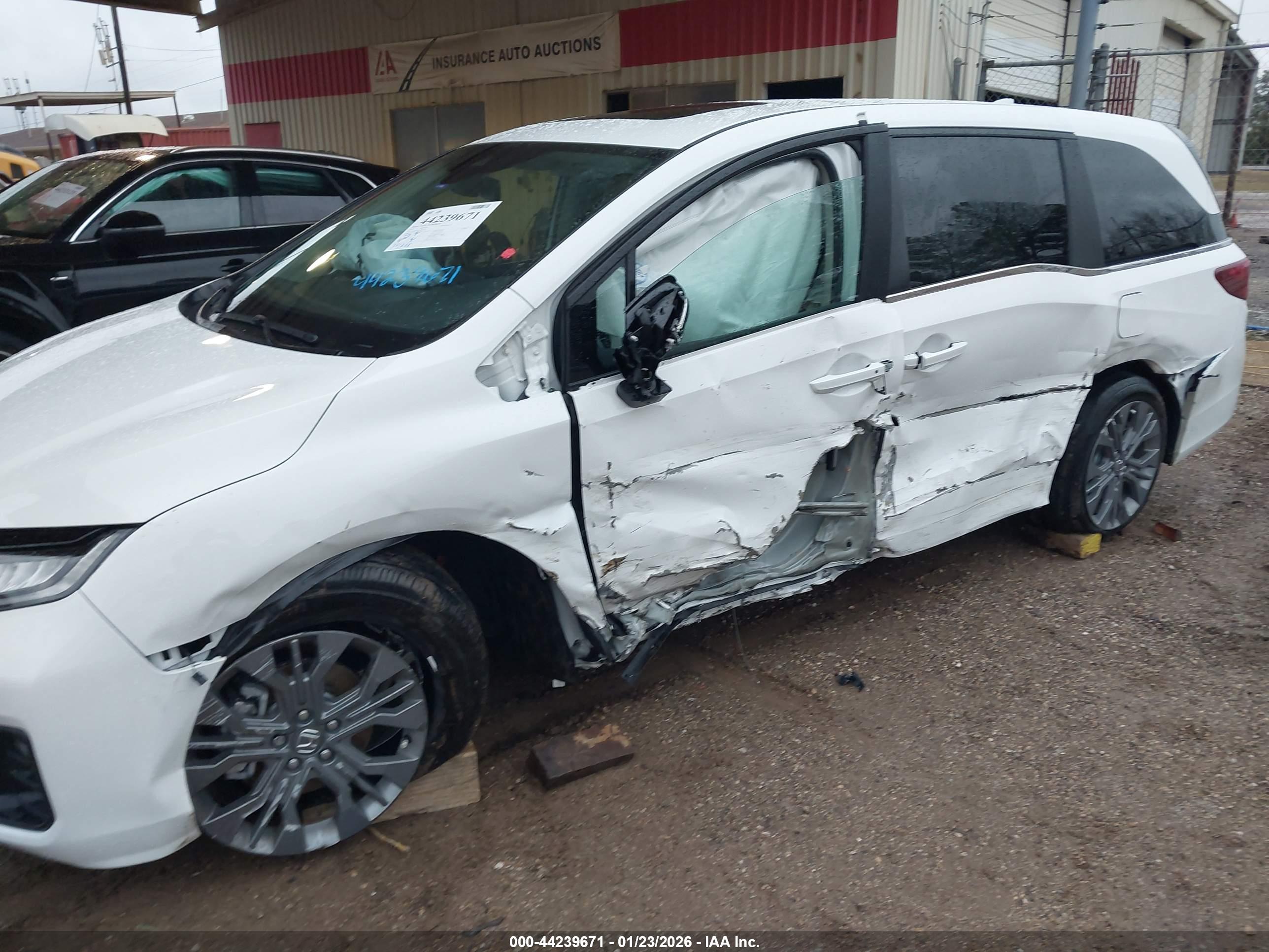 HONDA ODYSSEY image 6