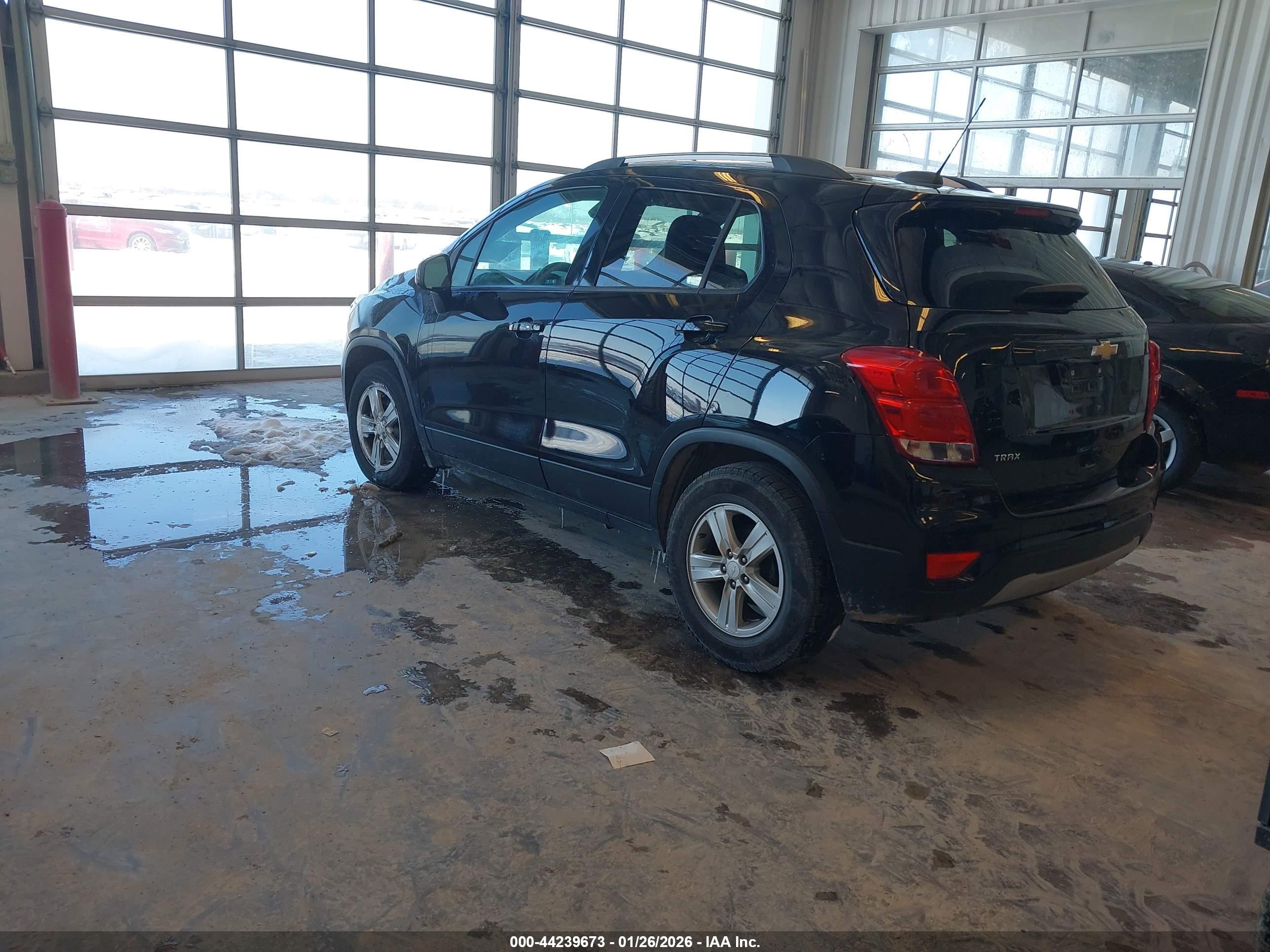 CHEVROLET TRAX image 3