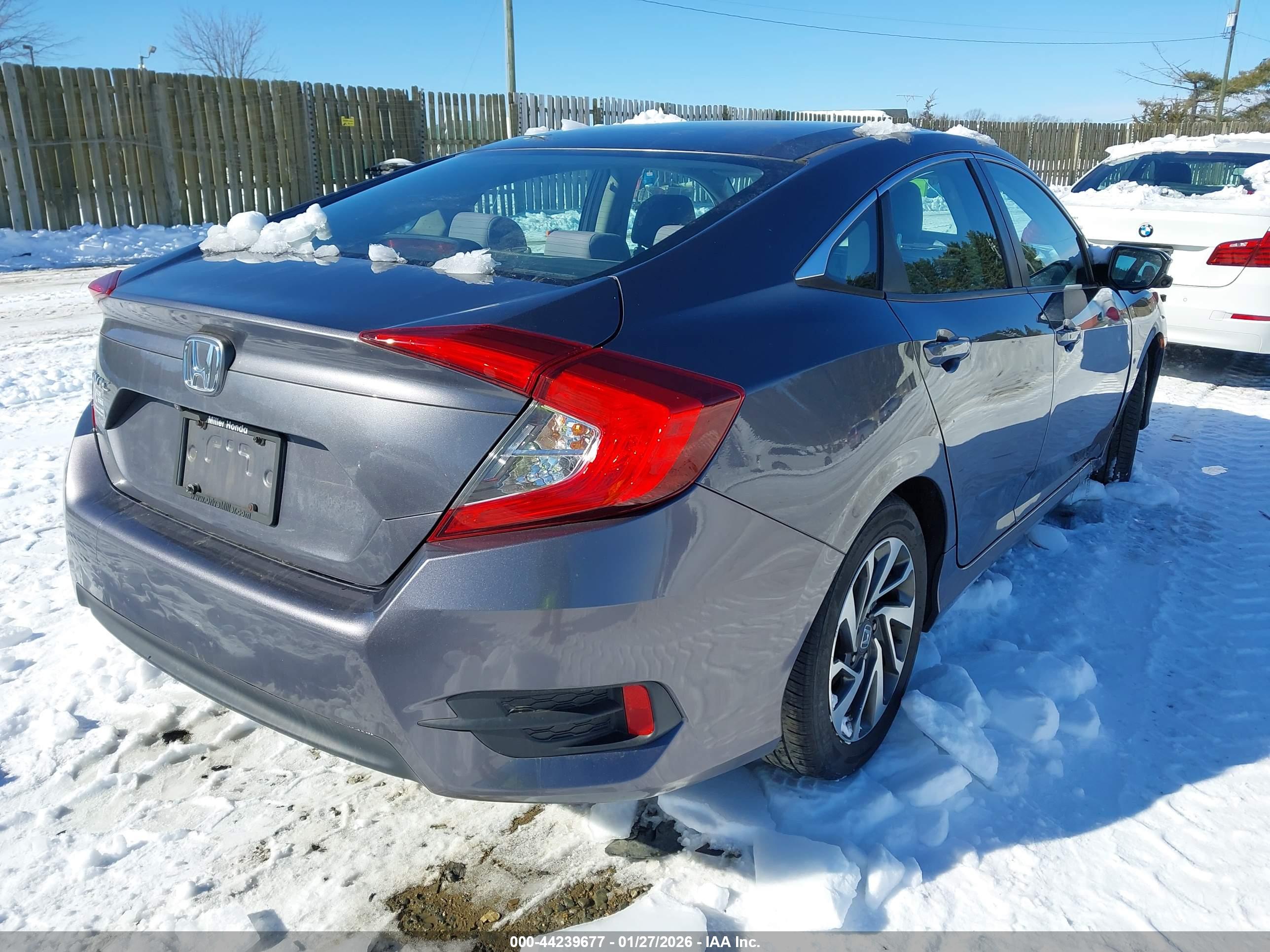 HONDA CIVIC image 4