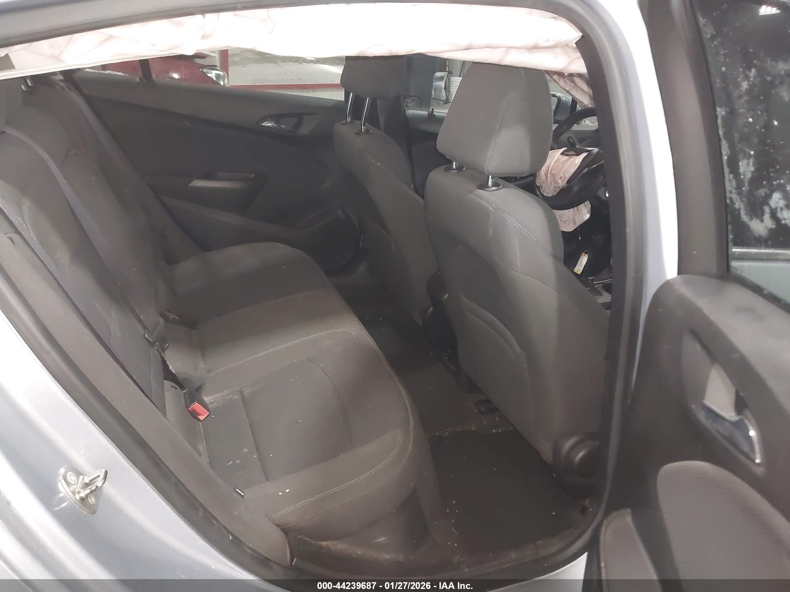 CHEVROLET CRUZE image 8