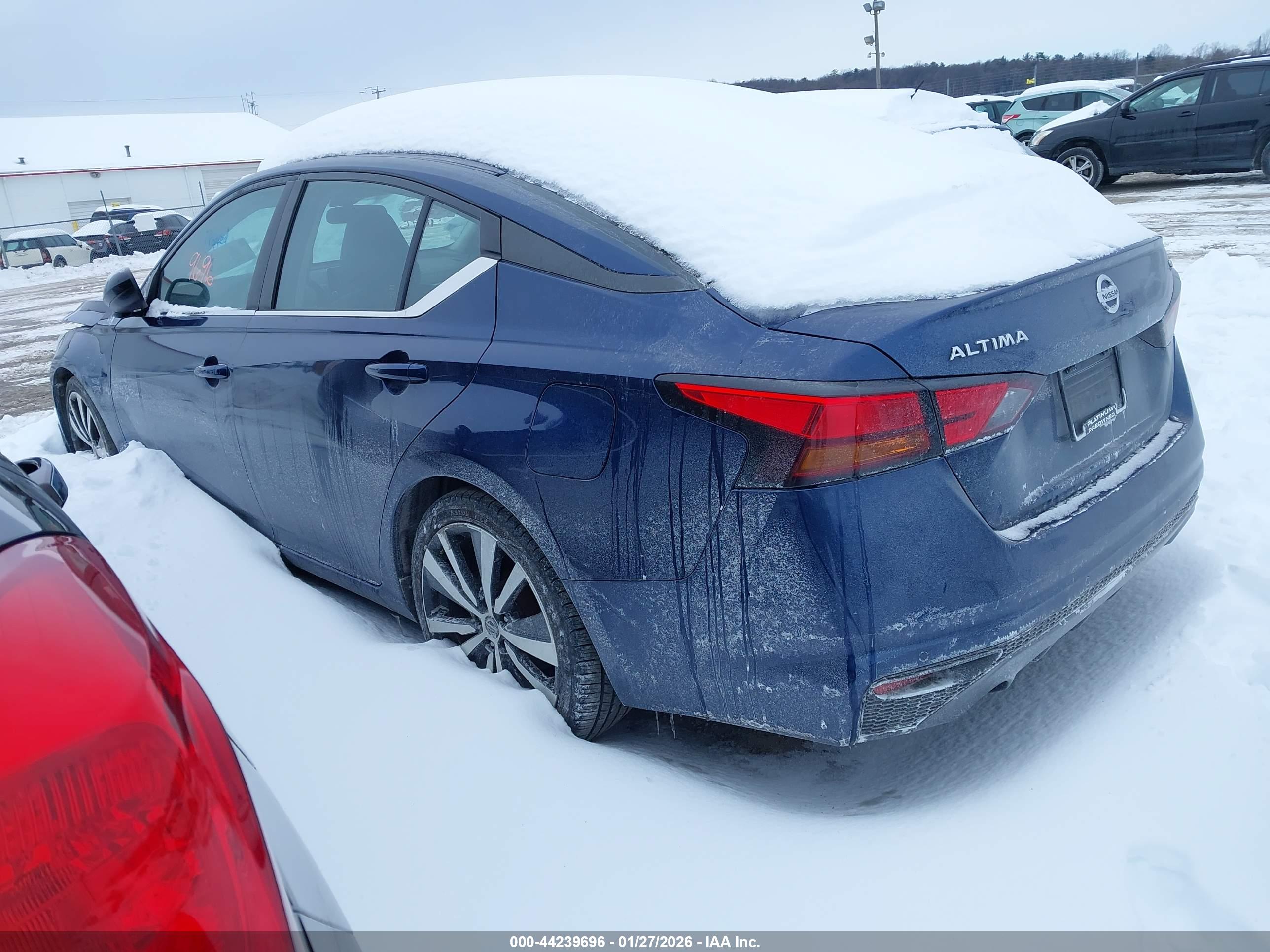 NISSAN ALTIMA image 3