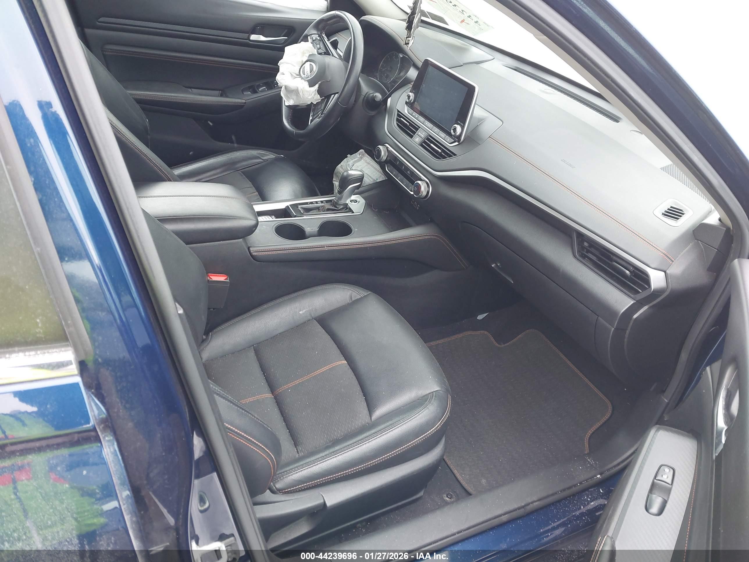 NISSAN ALTIMA image 5