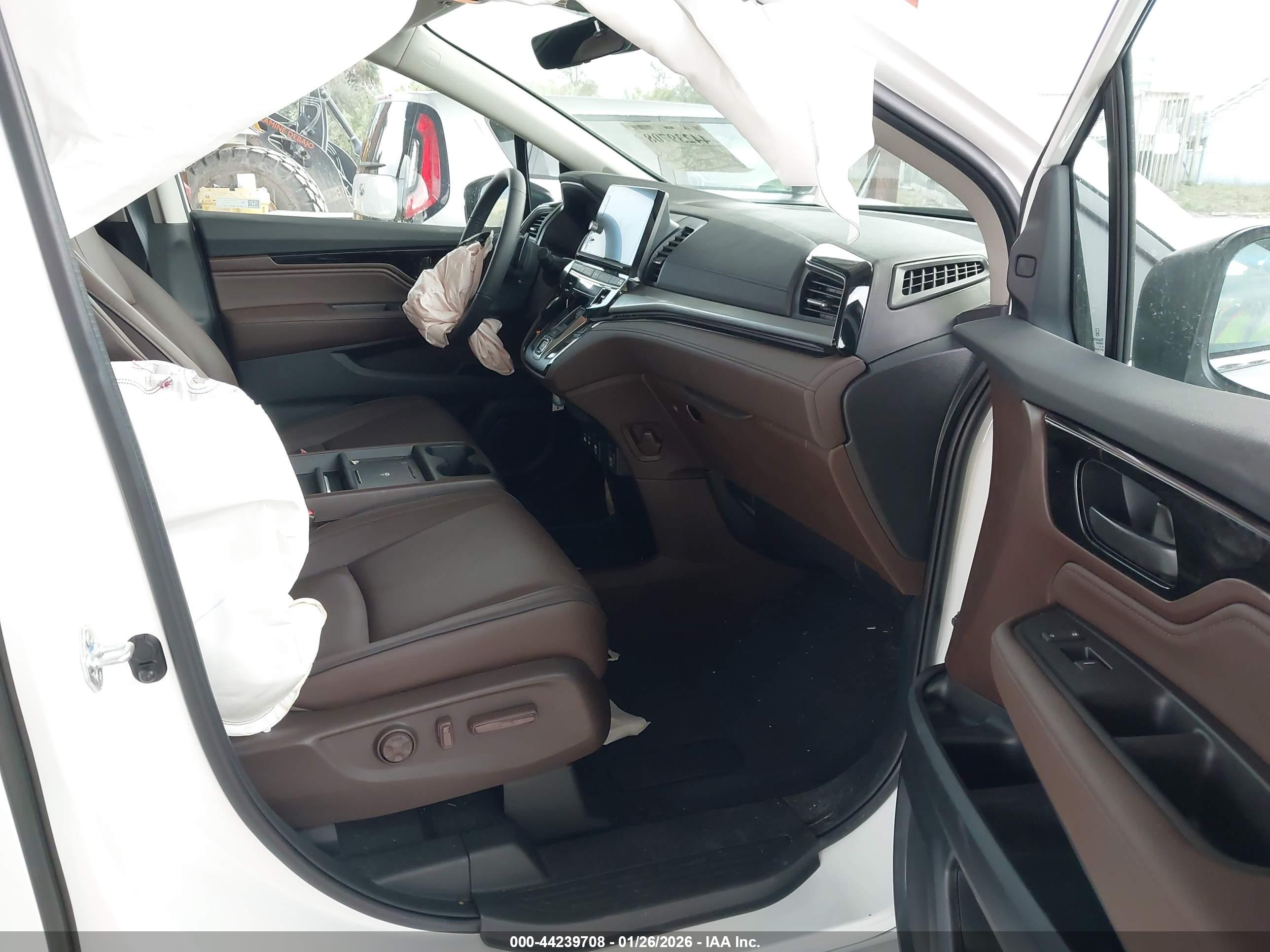 HONDA ODYSSEY image 5