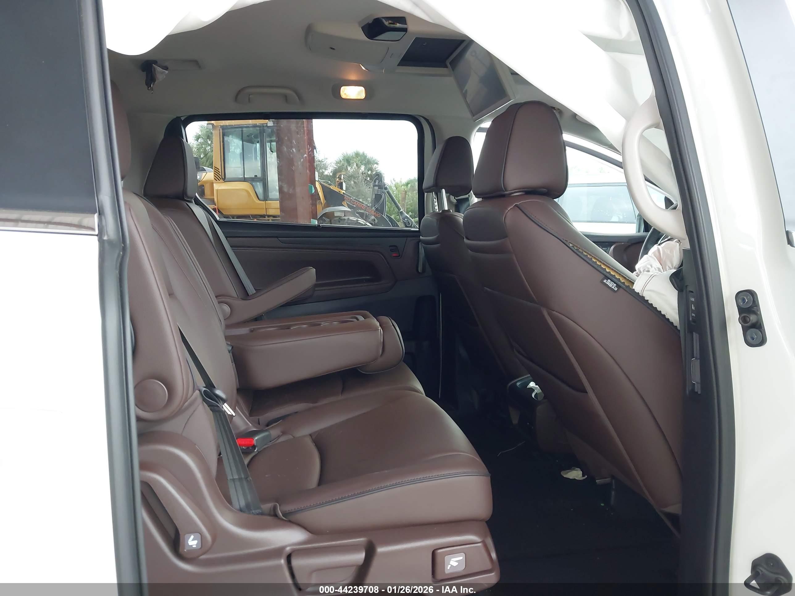 HONDA ODYSSEY image 8