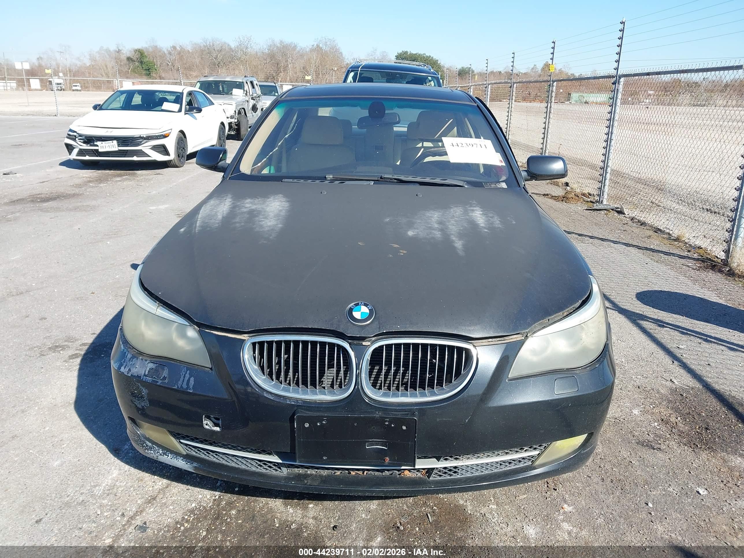 BMW 528I image 6