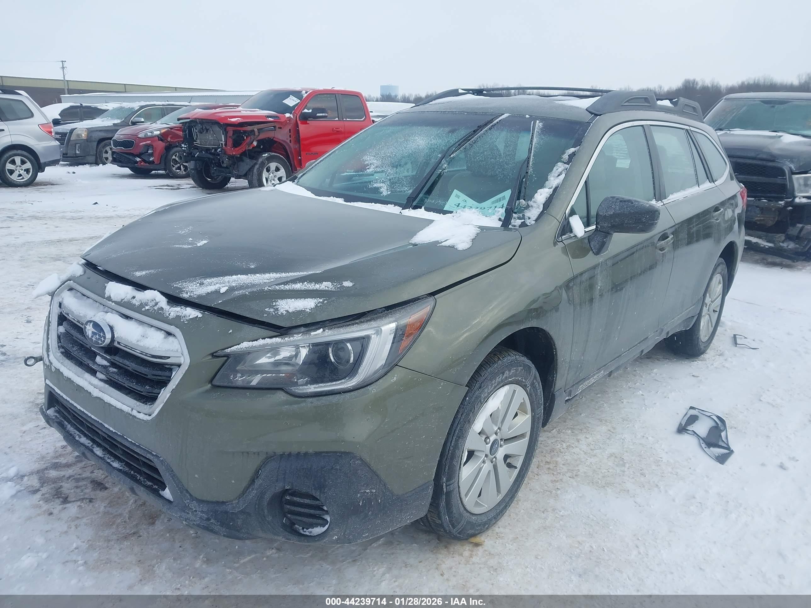 SUBARU OUTBACK image 2