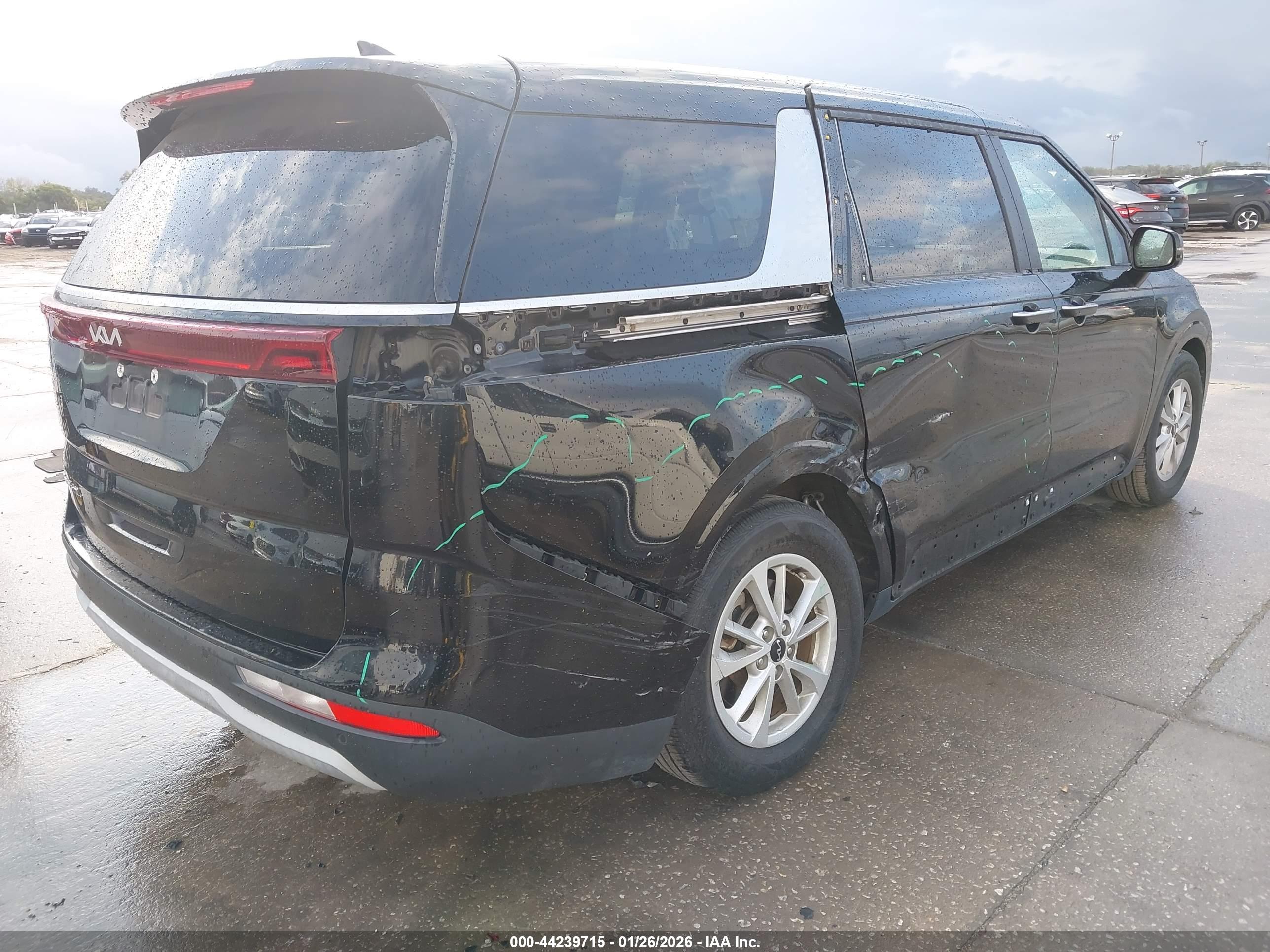 KIA CARNIVAL image 4