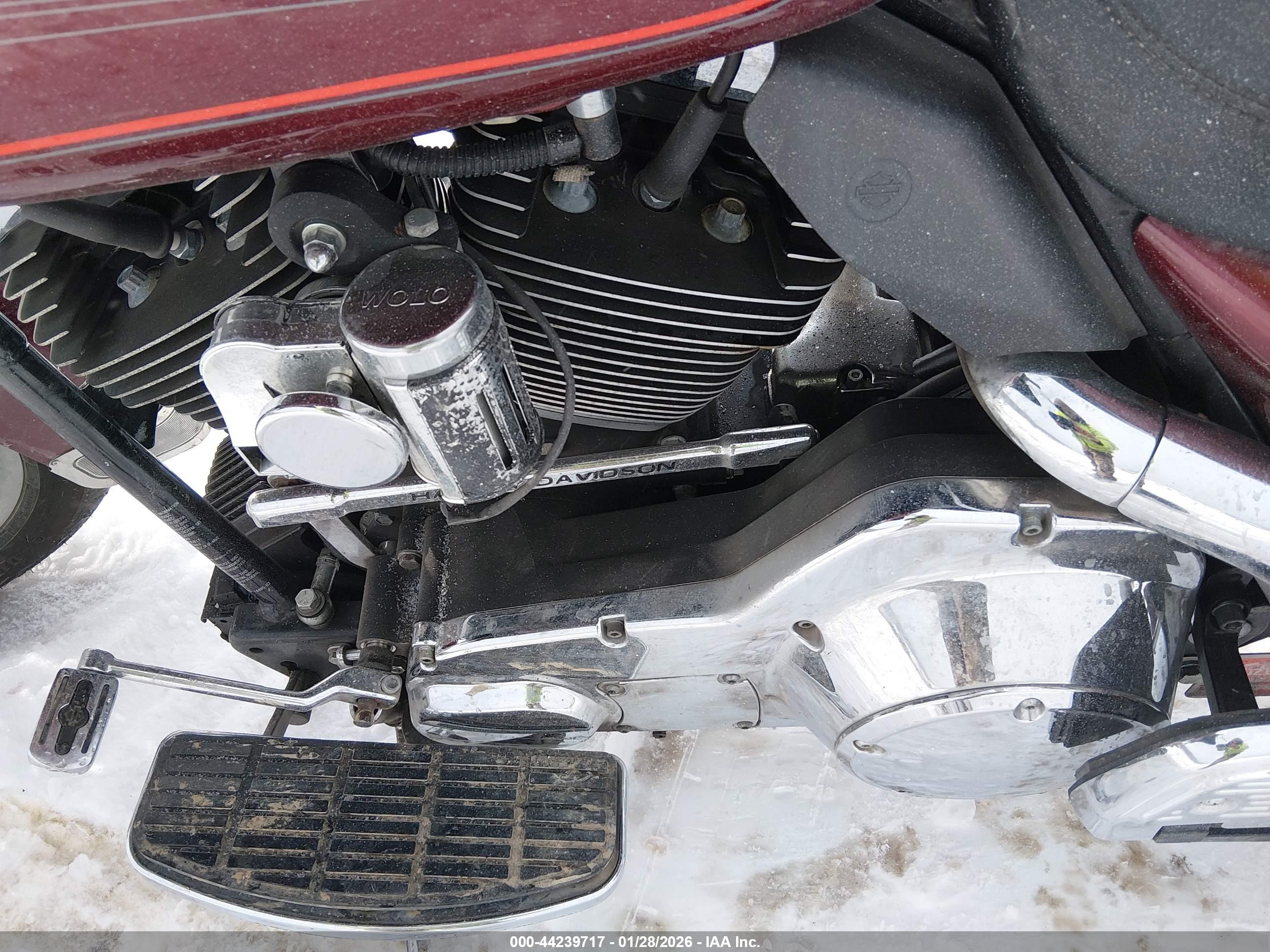 HARLEY-DAVIDSON FLHTCUI image 9