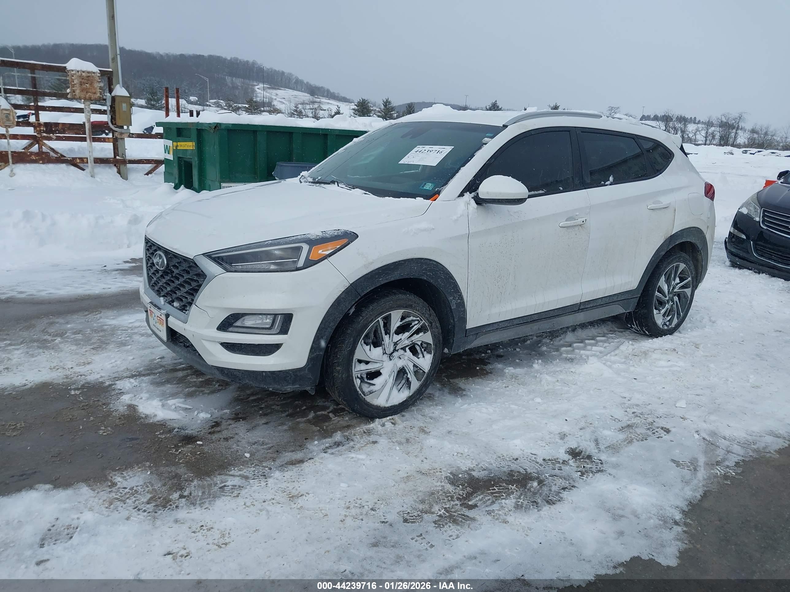 HYUNDAI TUCSON image 2
