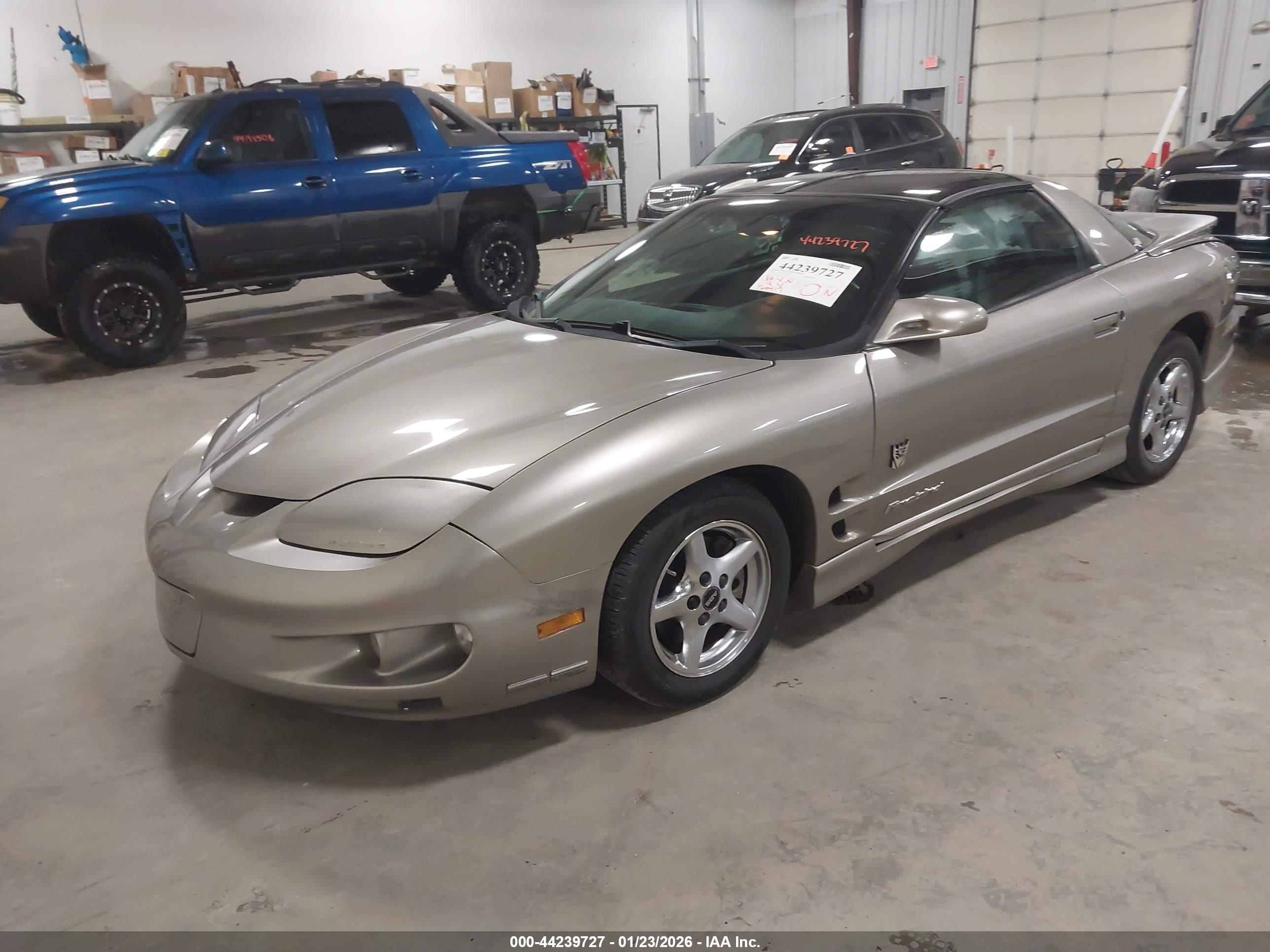 PONTIAC FIREBIRD image 2