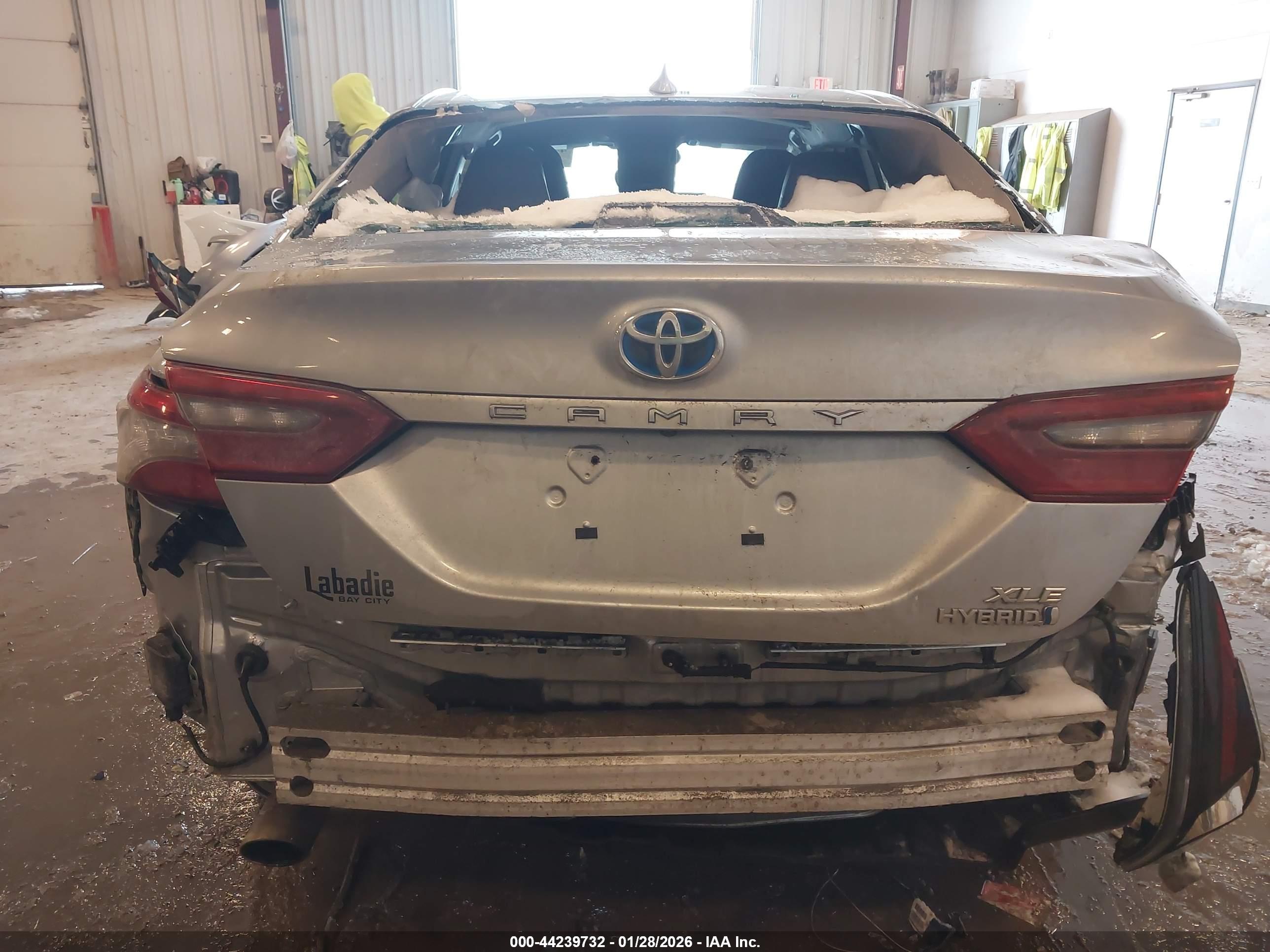 TOYOTA CAMRY image 6