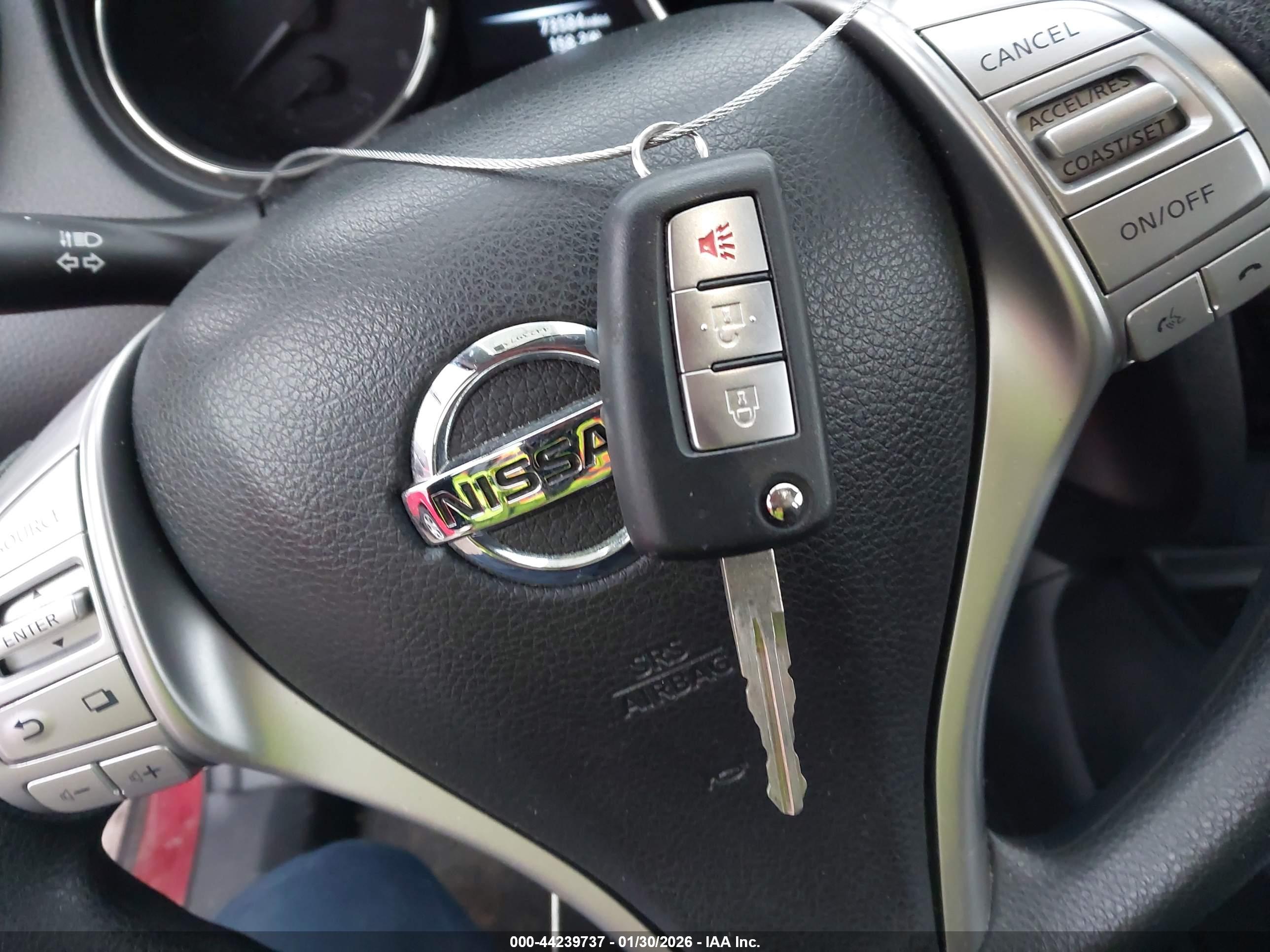 NISSAN ROGUE image 11