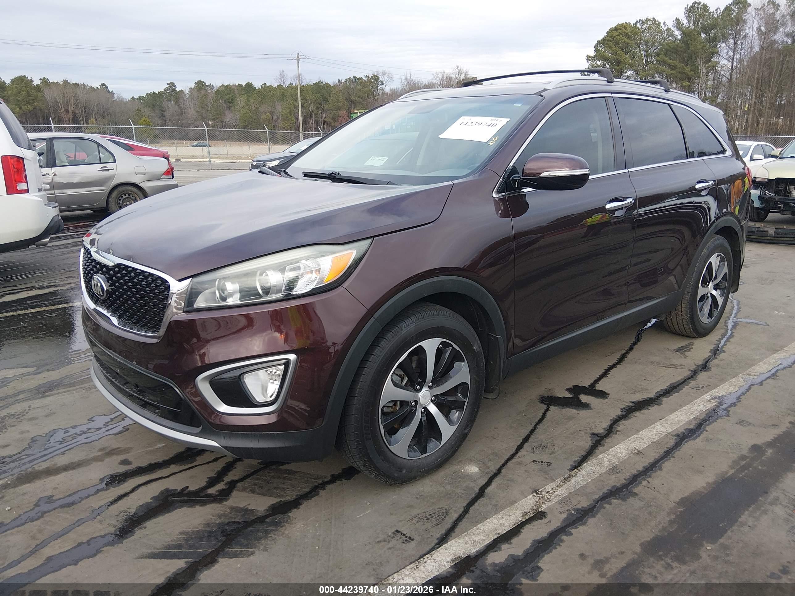 KIA SORENTO image 2