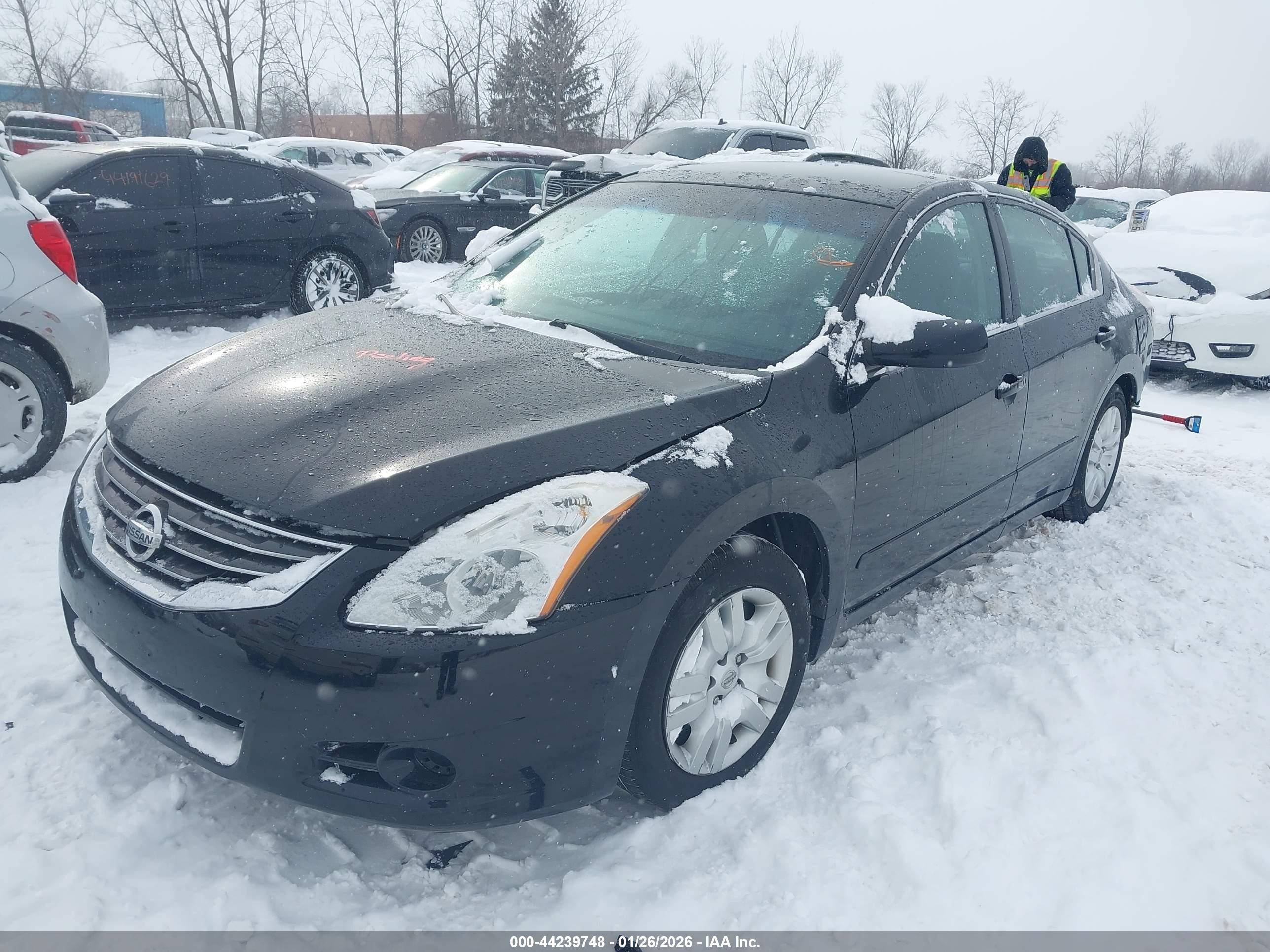 NISSAN ALTIMA image 2