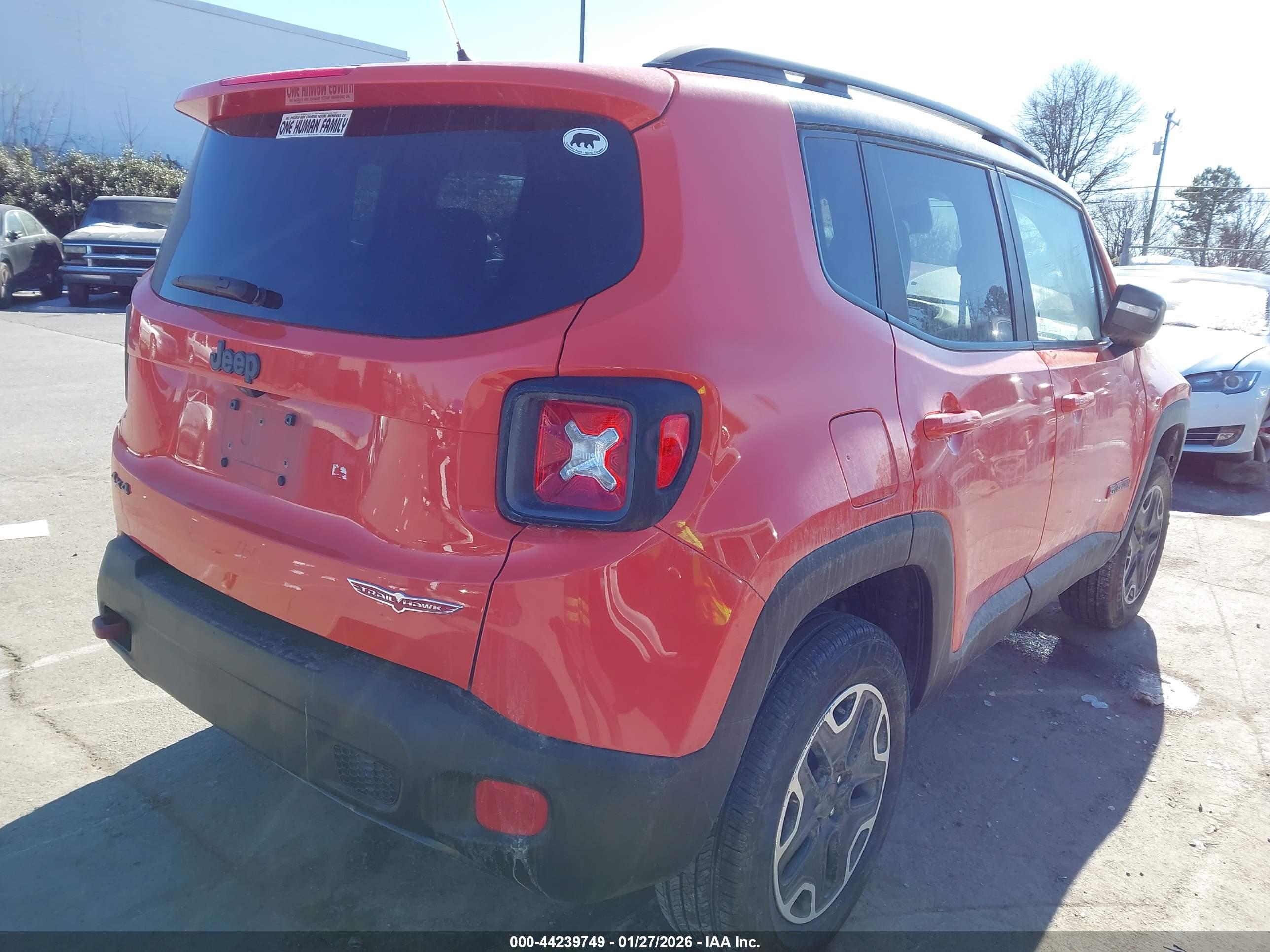 JEEP RENEGADE image 4