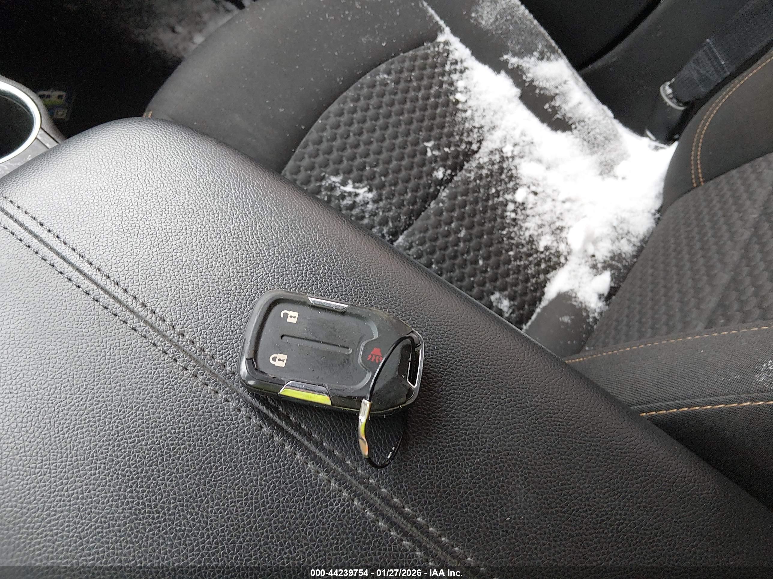 GMC TERRAIN image 11