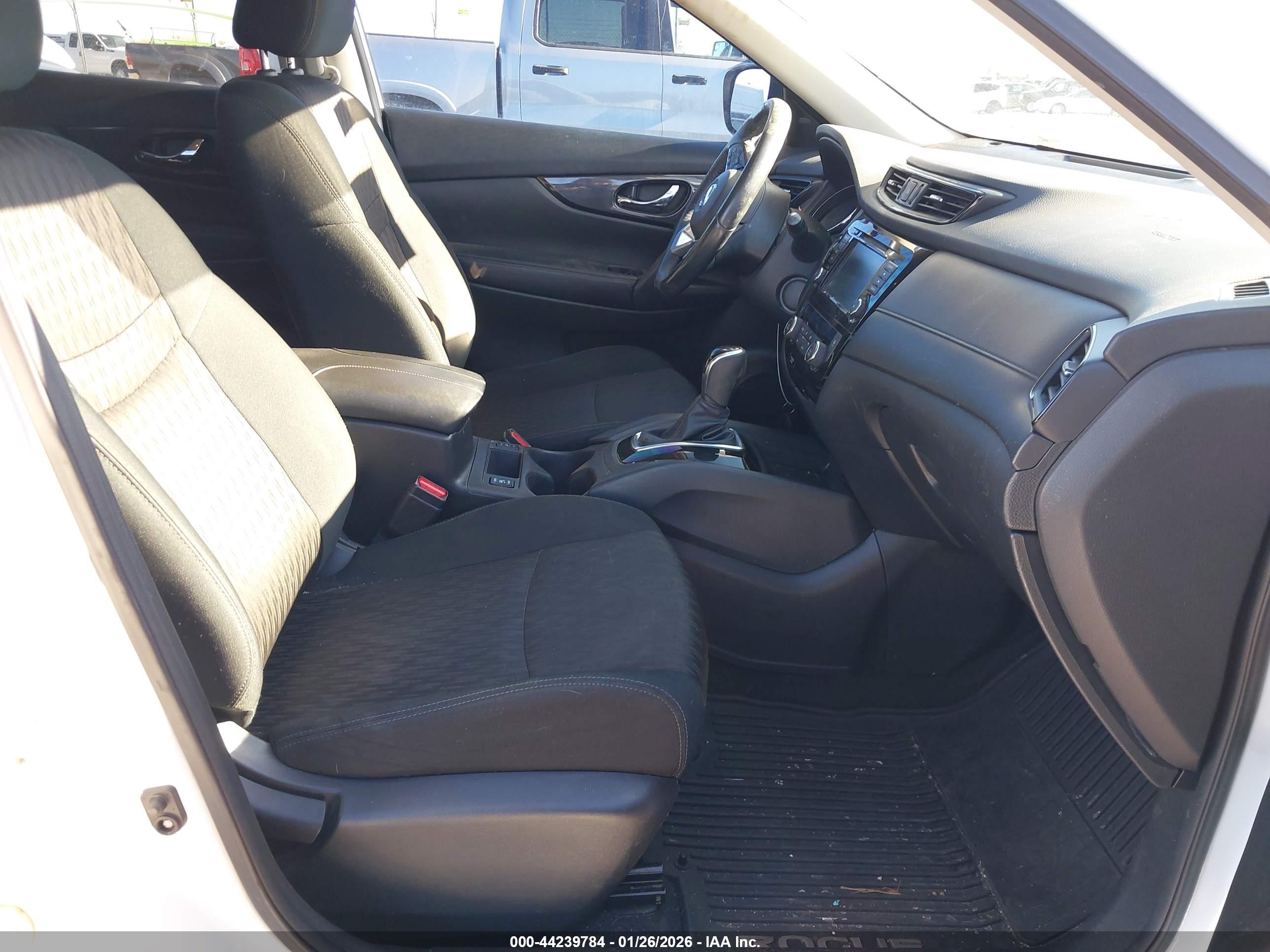 NISSAN ROGUE image 5