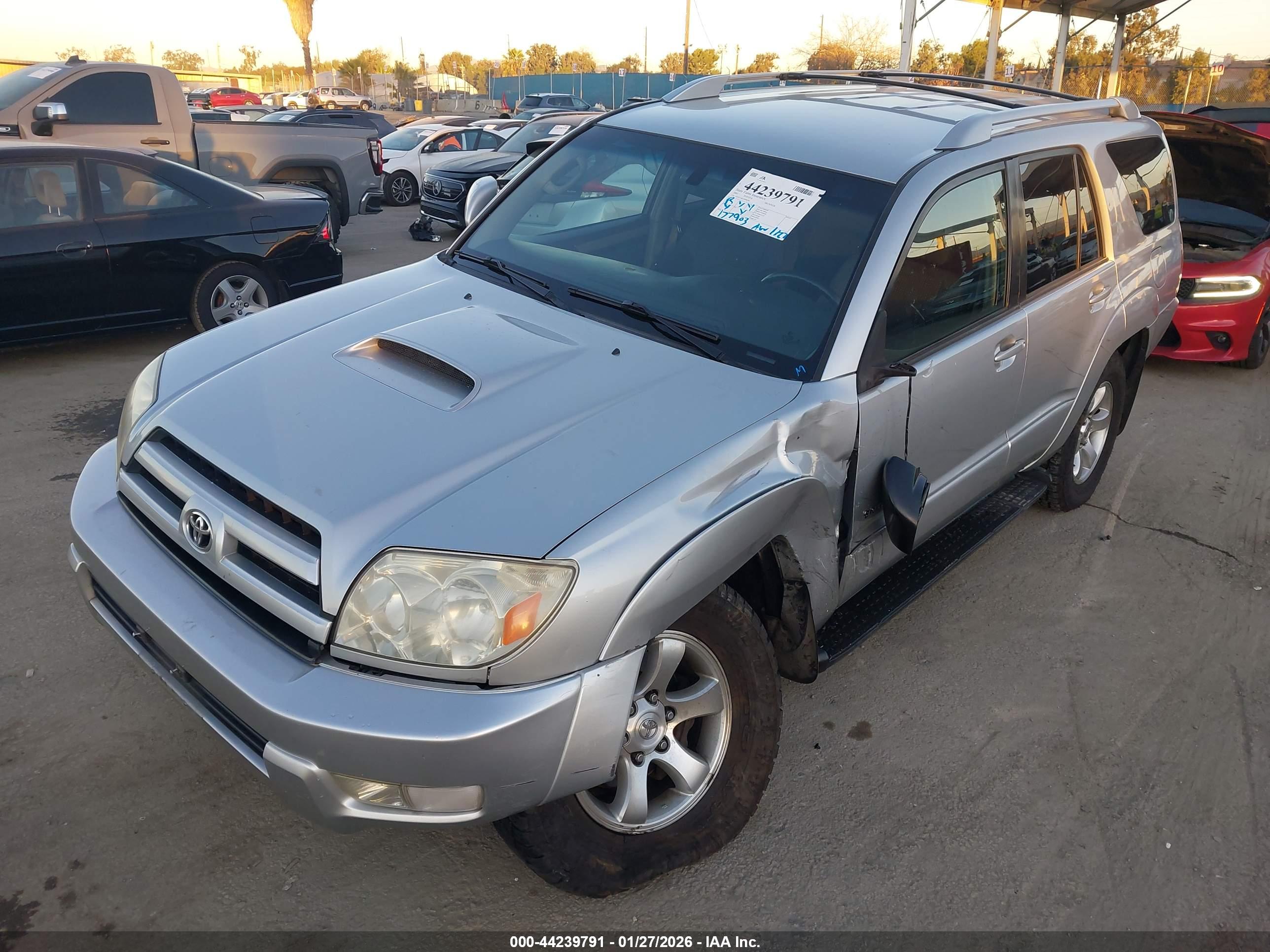 TOYOTA 4RUNNER image 2