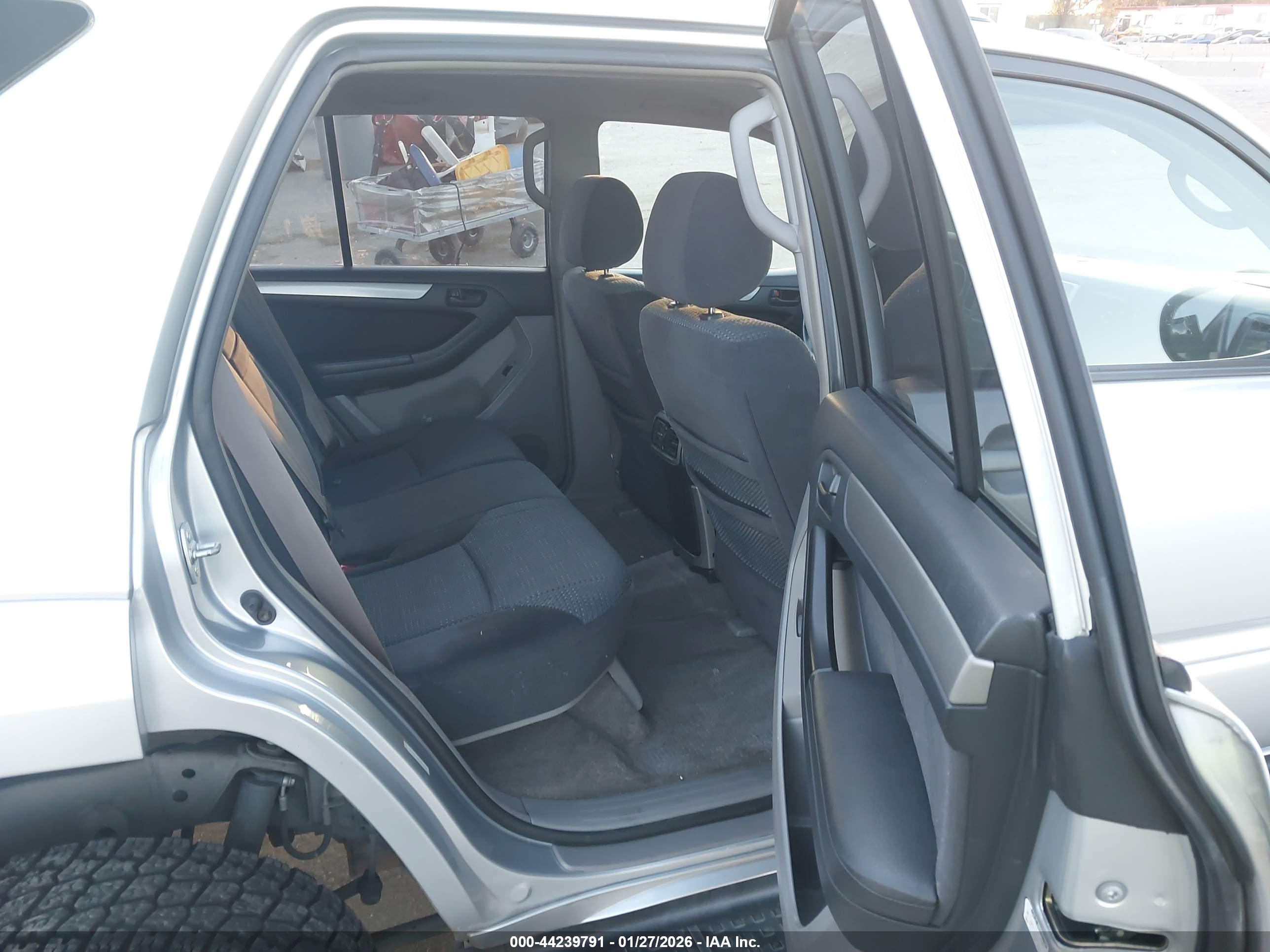 TOYOTA 4RUNNER image 8