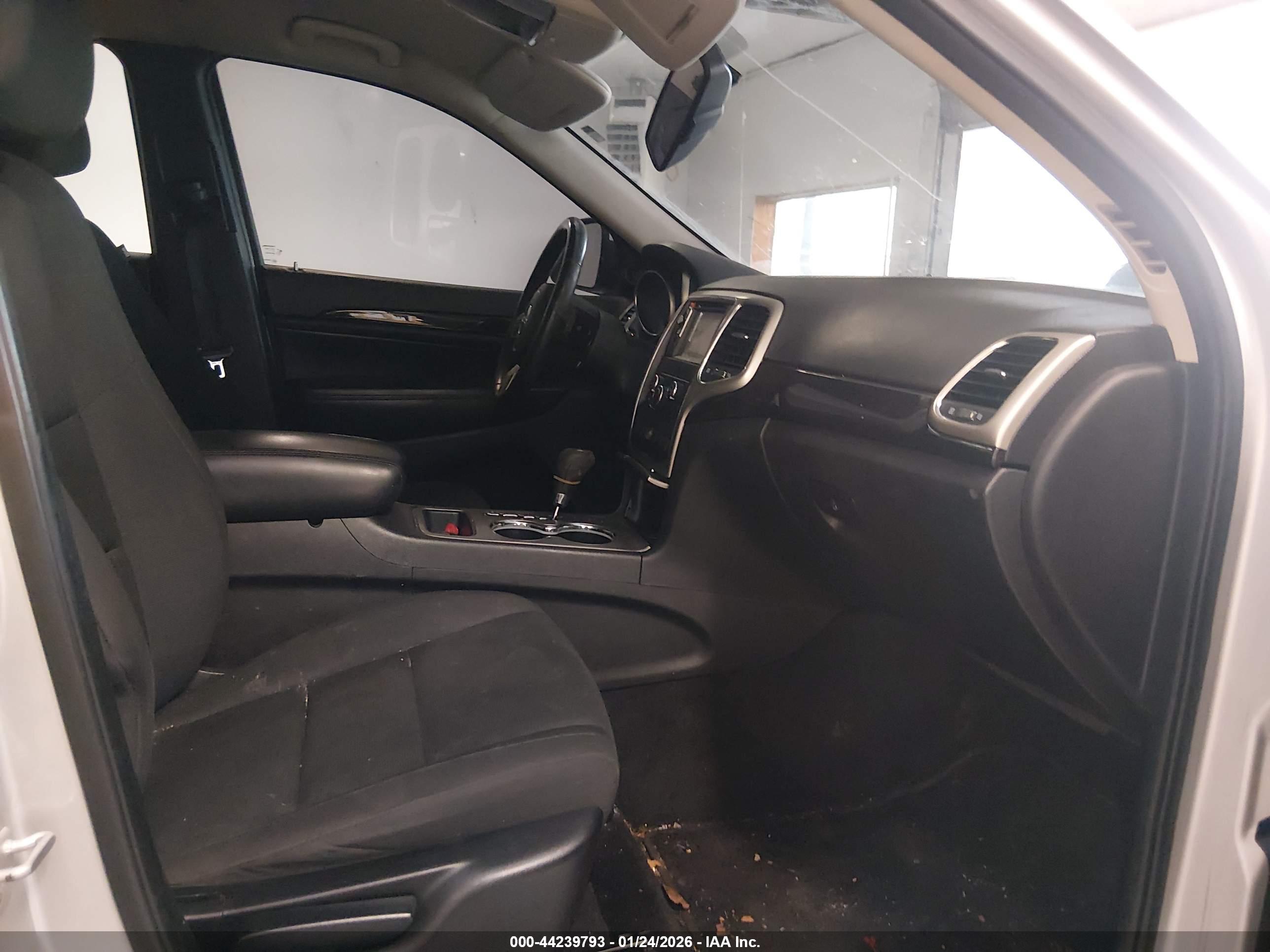 JEEP GRAND image 5