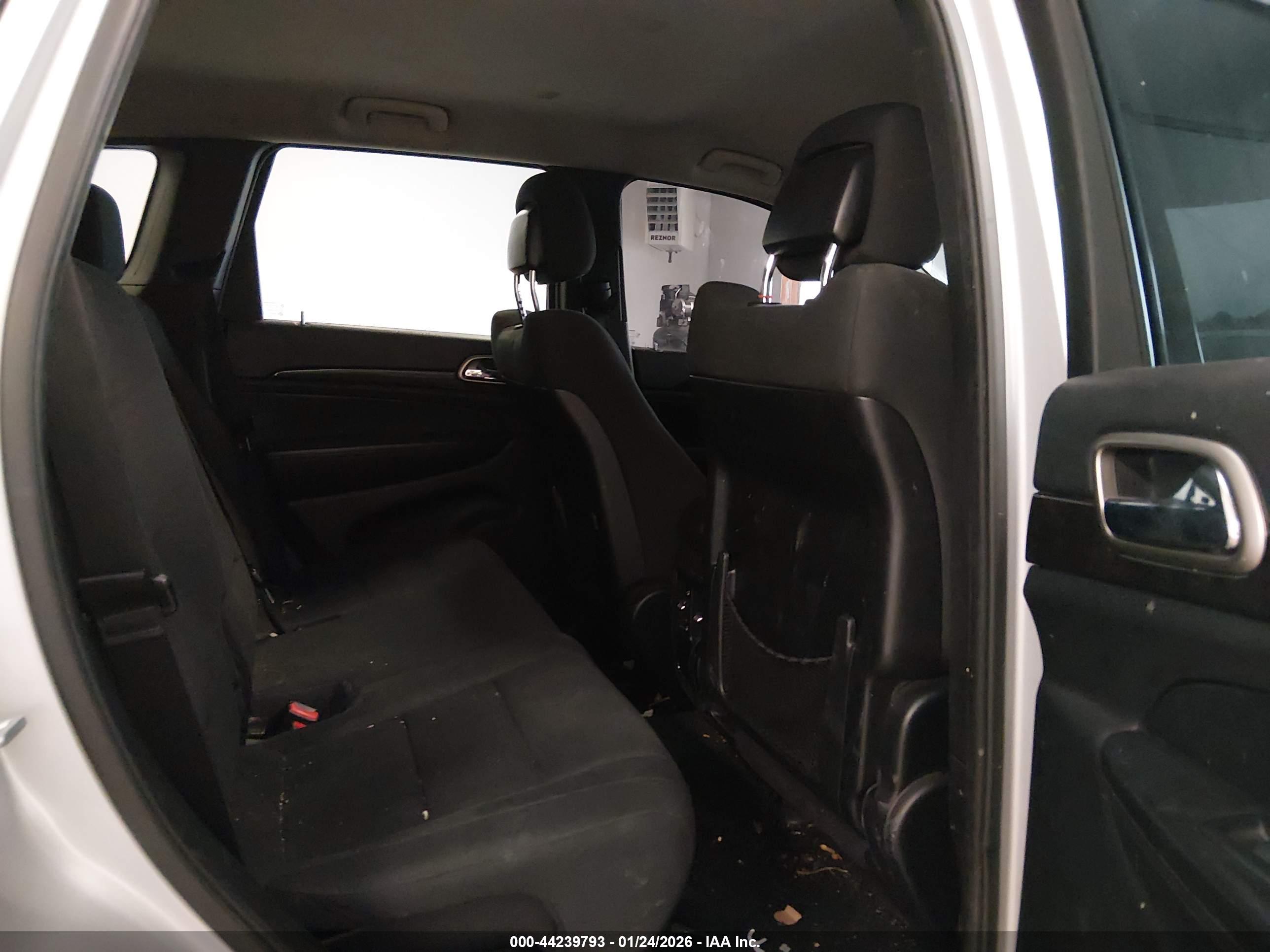 JEEP GRAND image 8