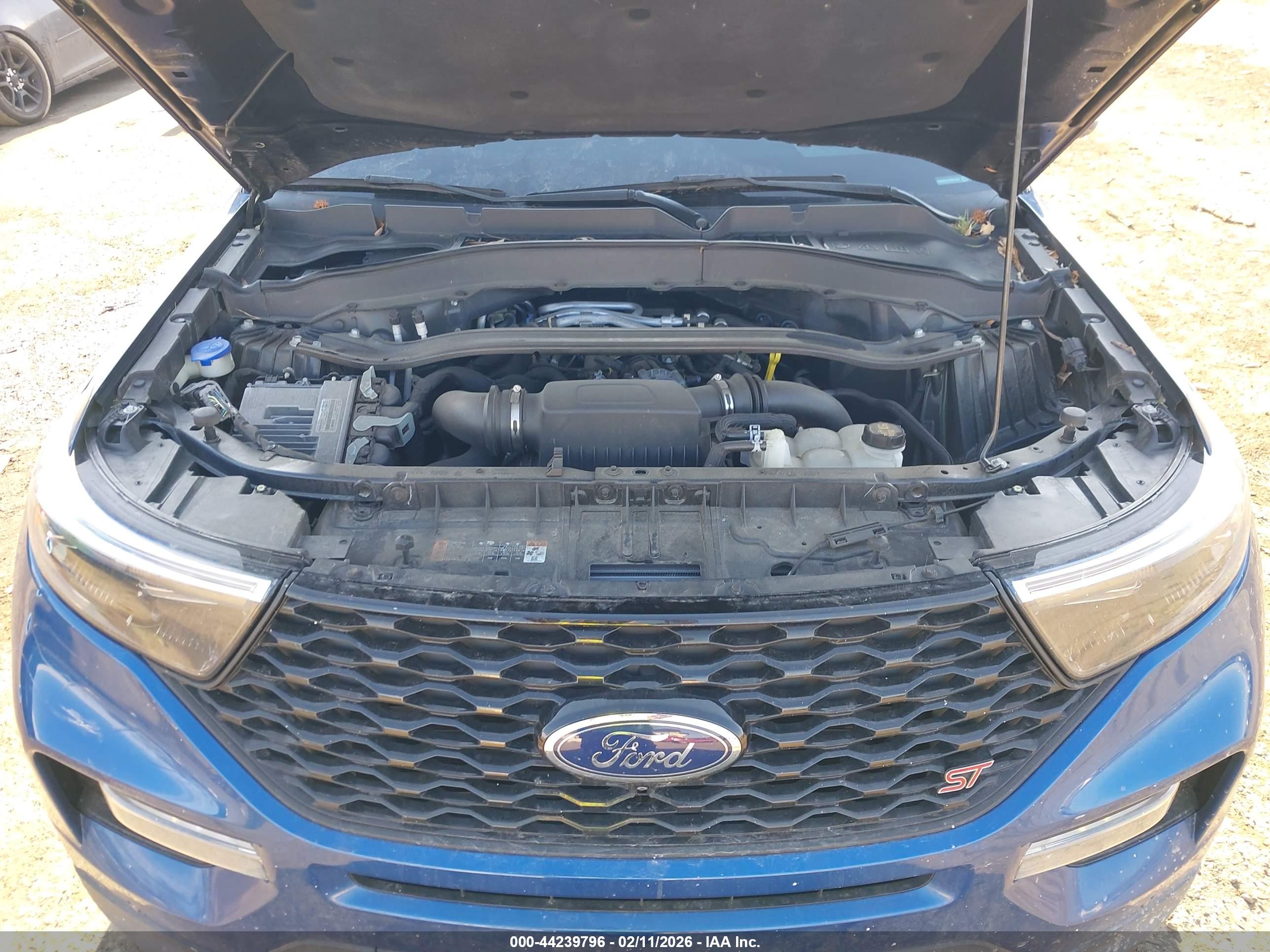 FORD EXPLORER image 10