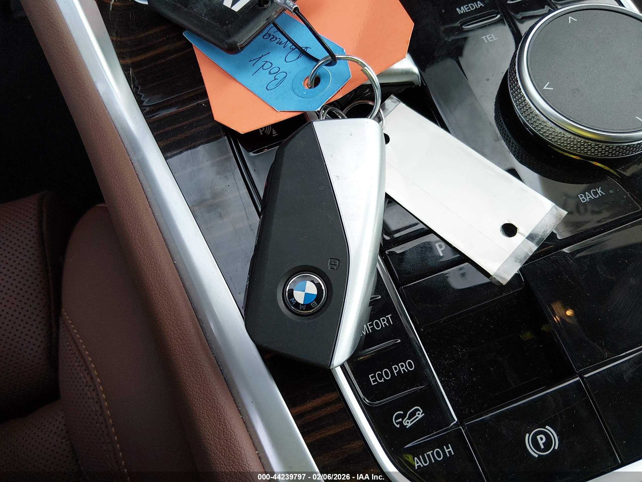 BMW X6 image 11