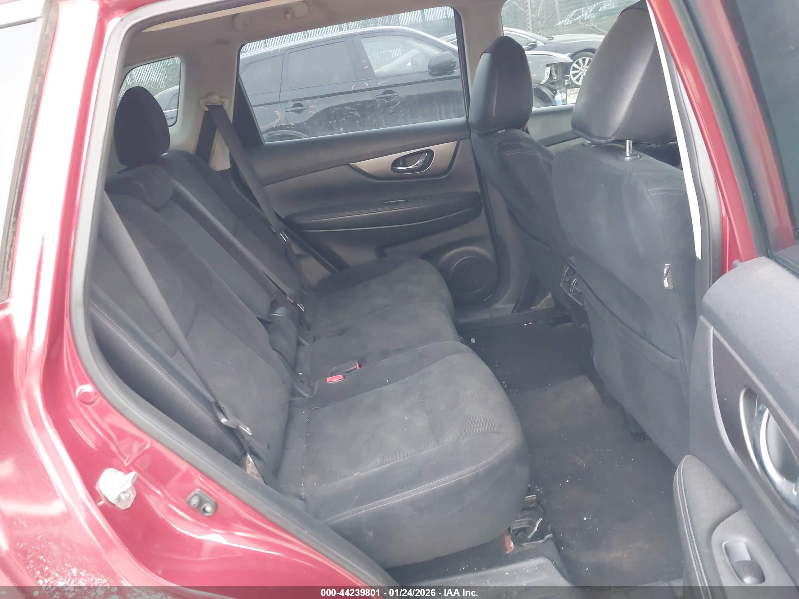 NISSAN ROGUE image 8
