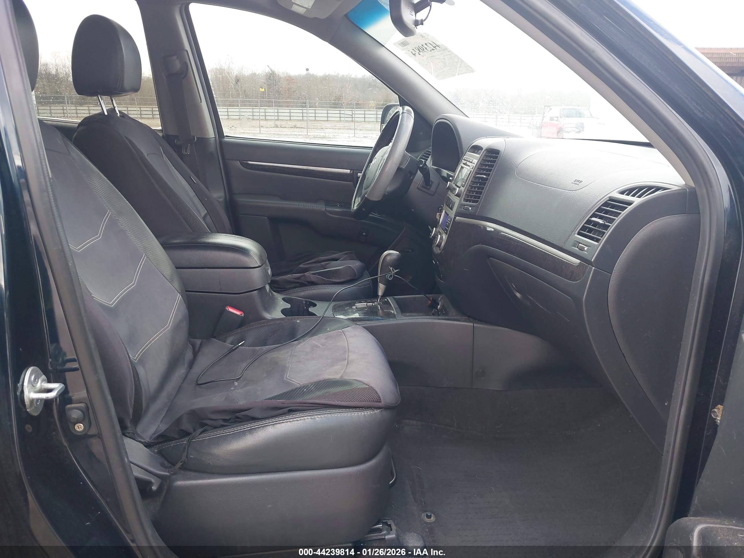 HYUNDAI SANTA image 5