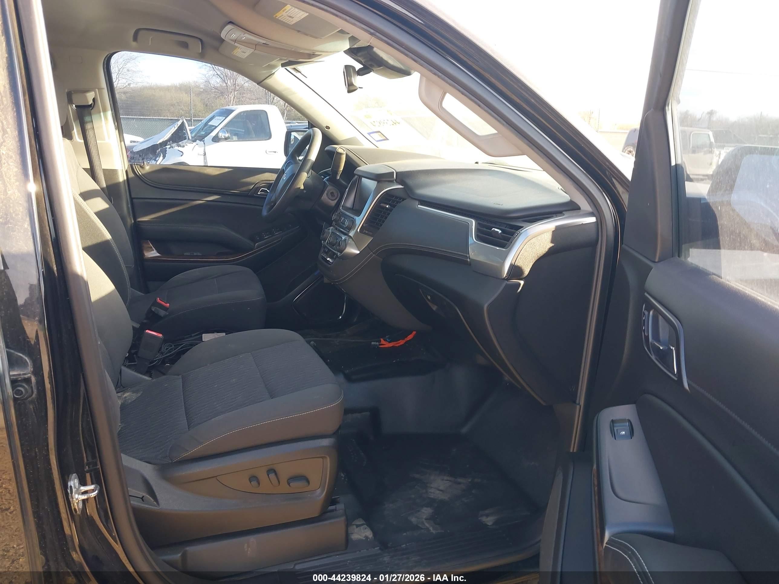 CHEVROLET TAHOE image 5