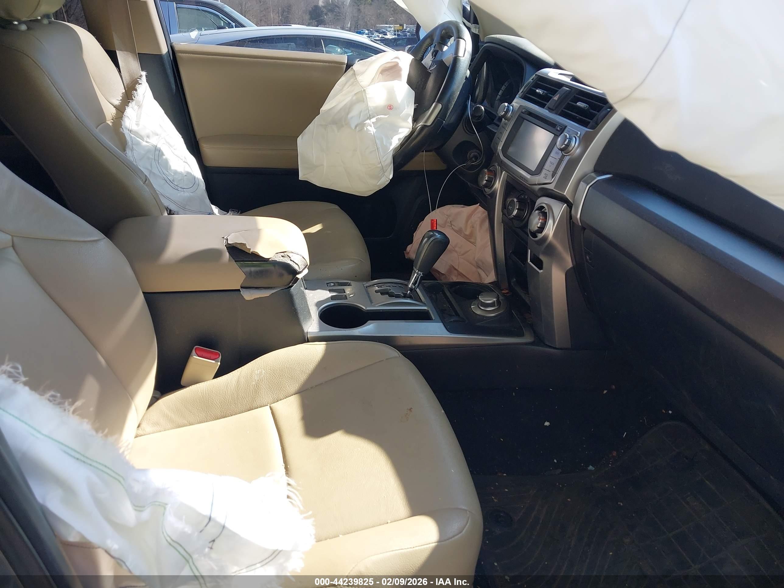 TOYOTA 4RUNNER image 5