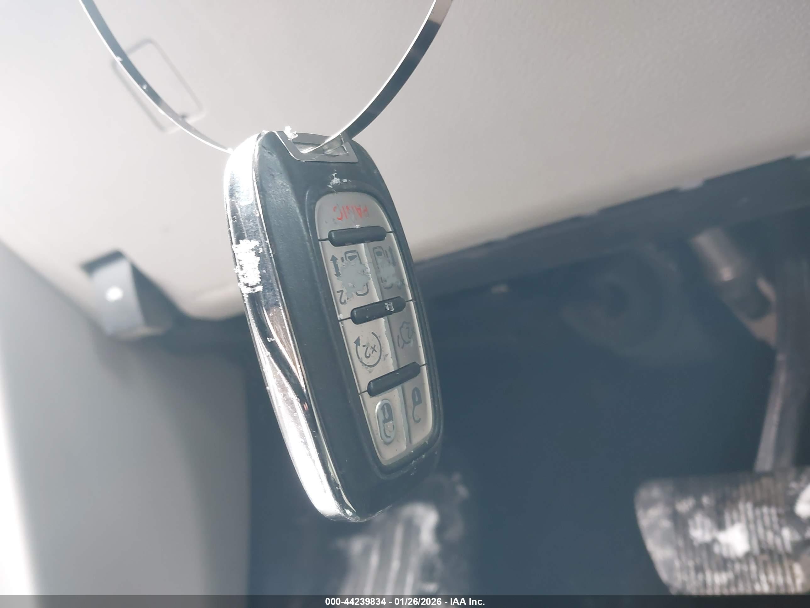CHRYSLER PACIFICA image 11