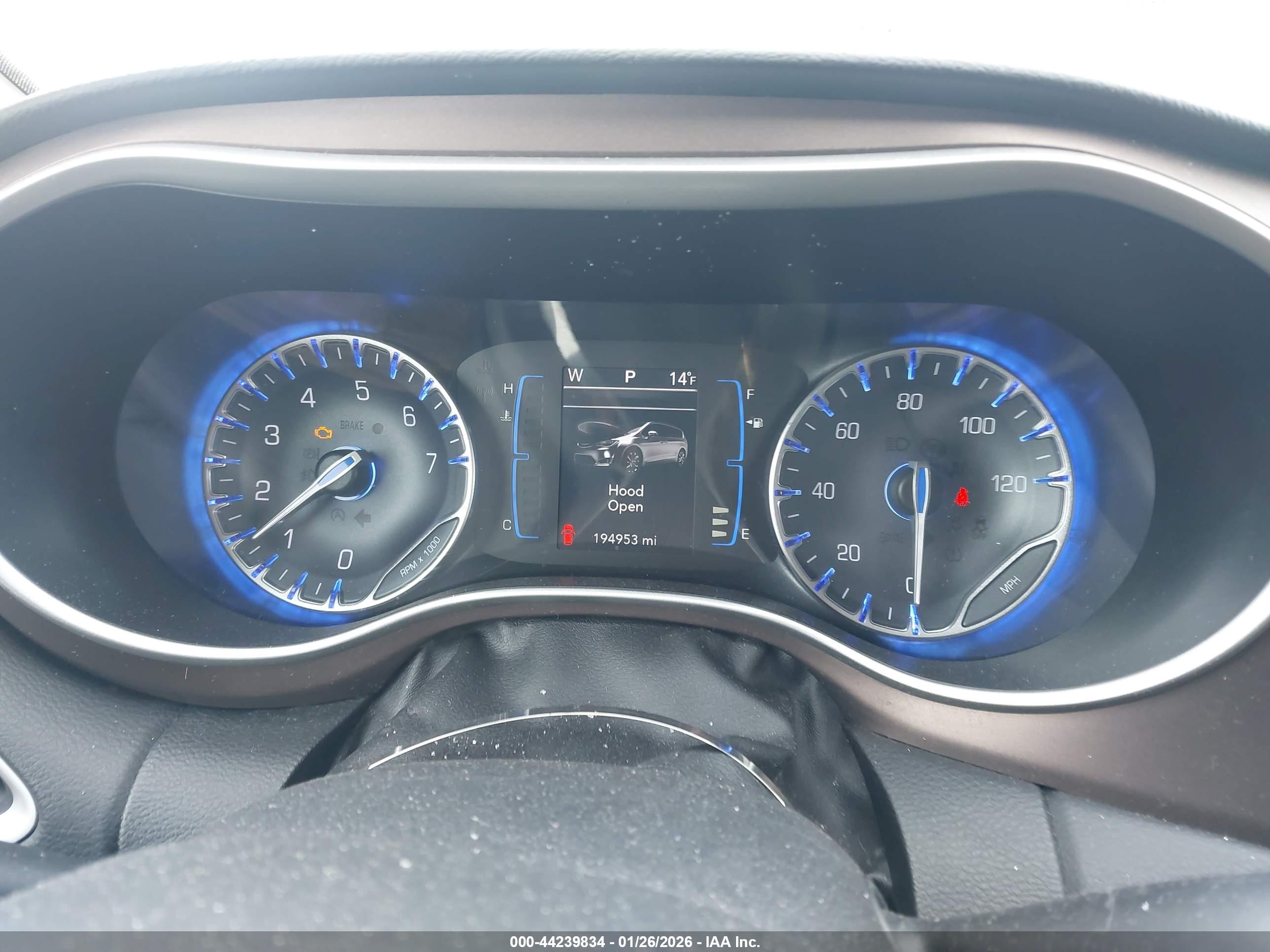 CHRYSLER PACIFICA image 7
