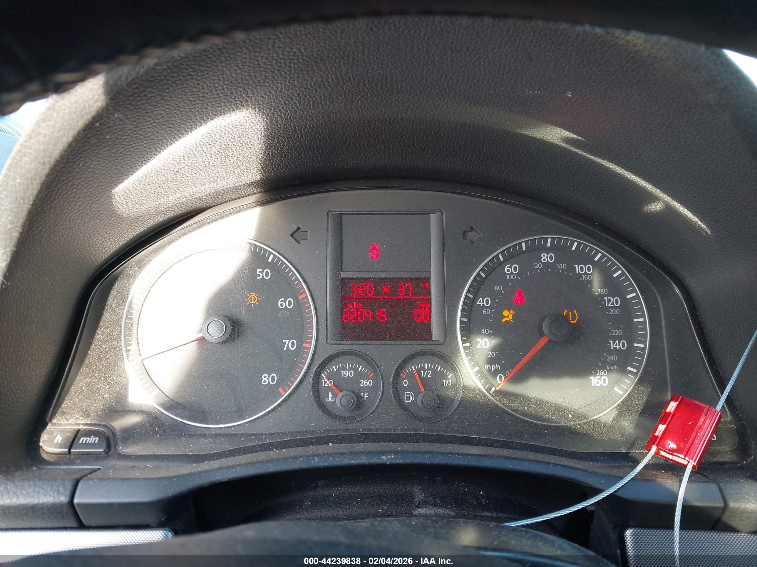 VOLKSWAGEN JETTA image 7