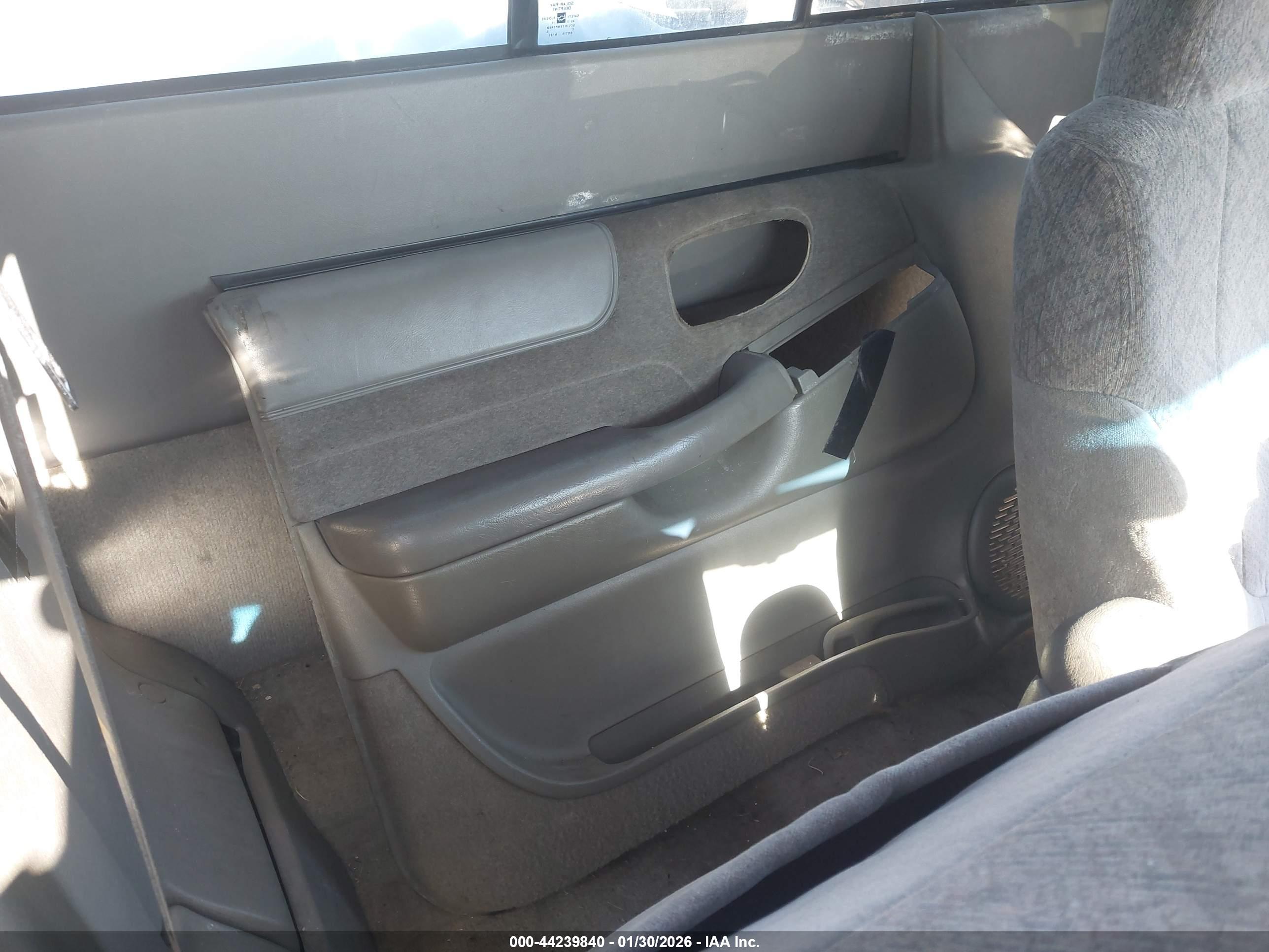 GMC SONOMA image 8