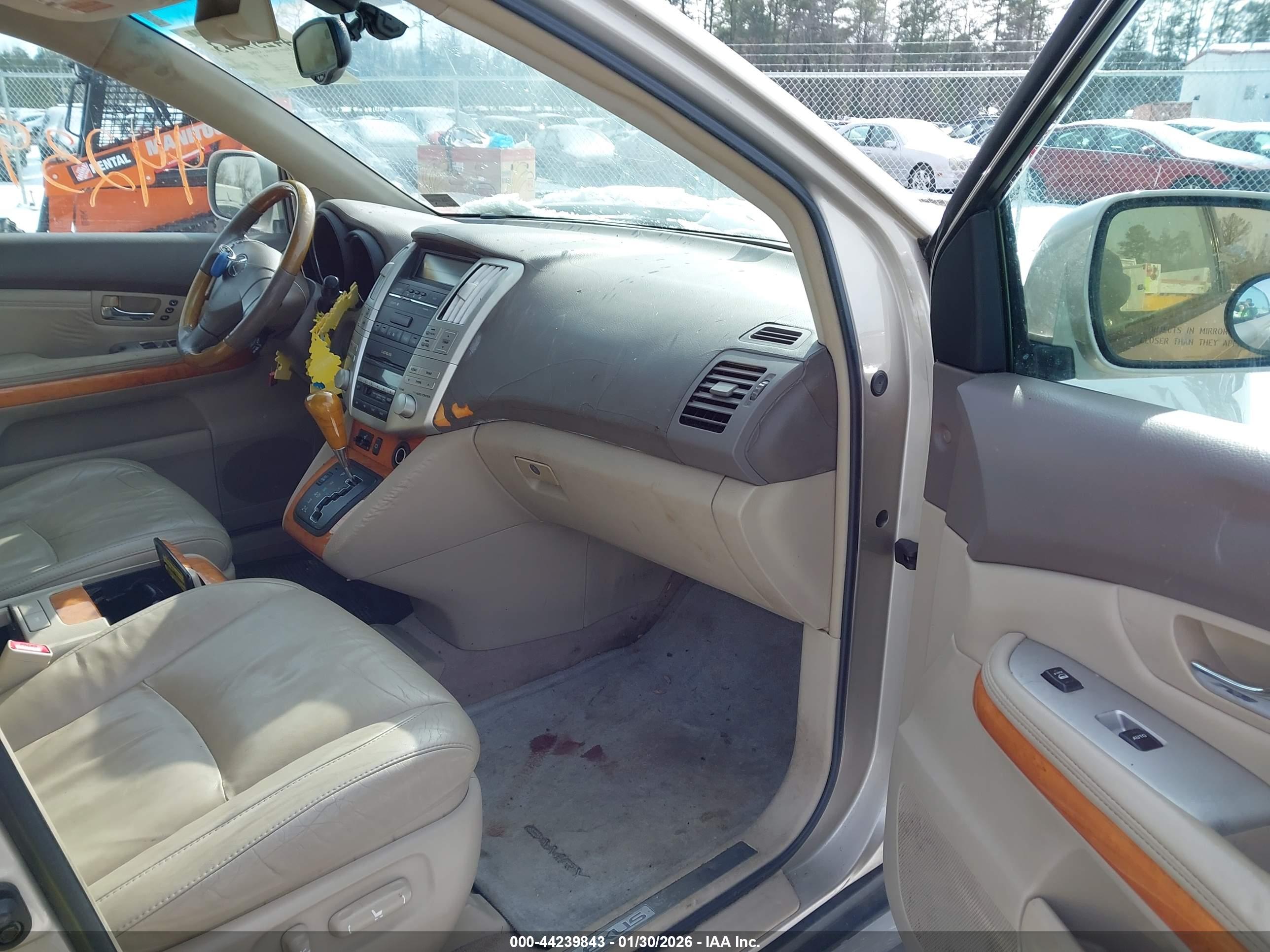 LEXUS RX image 5