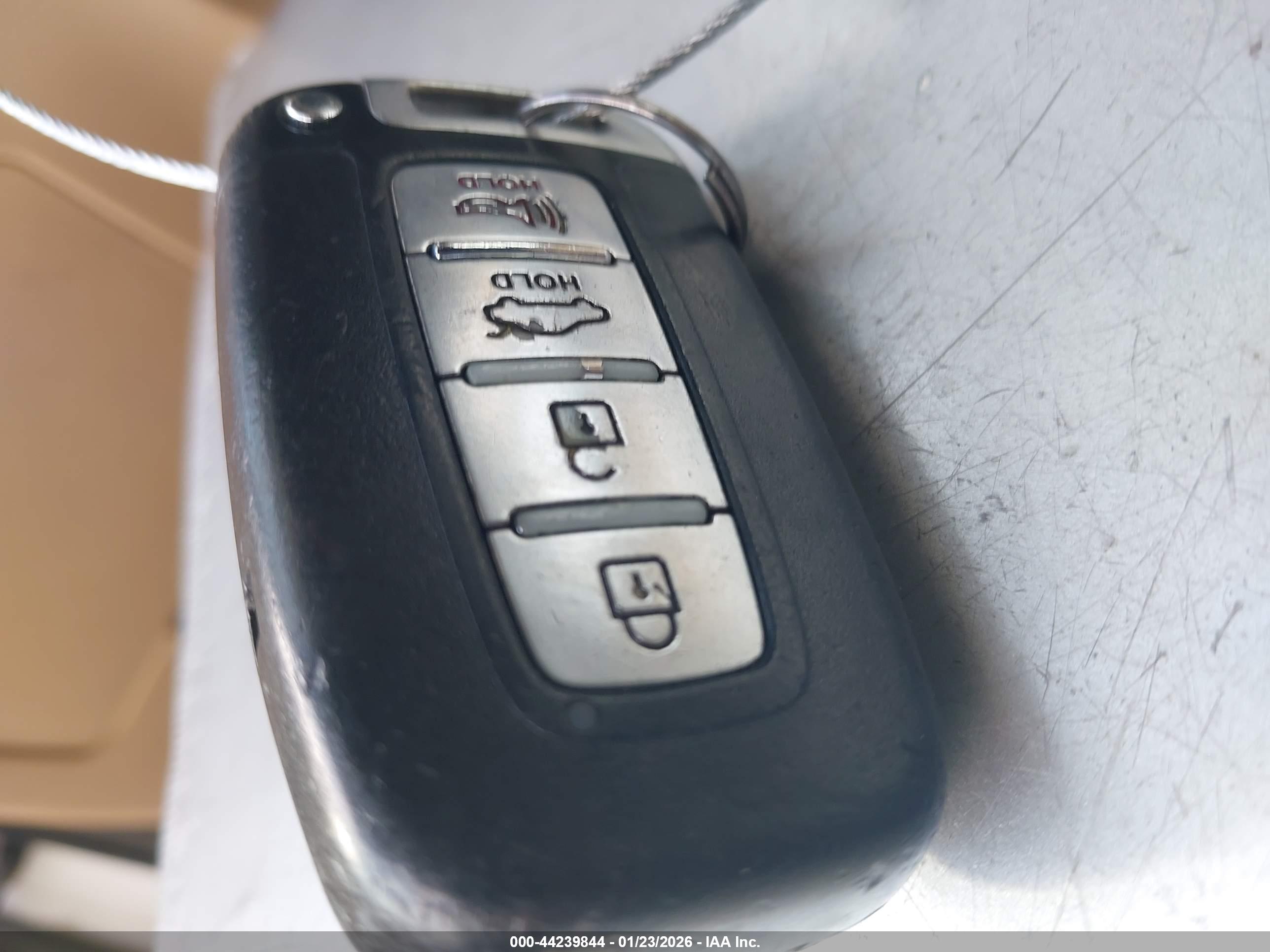 HYUNDAI SONATA image 11
