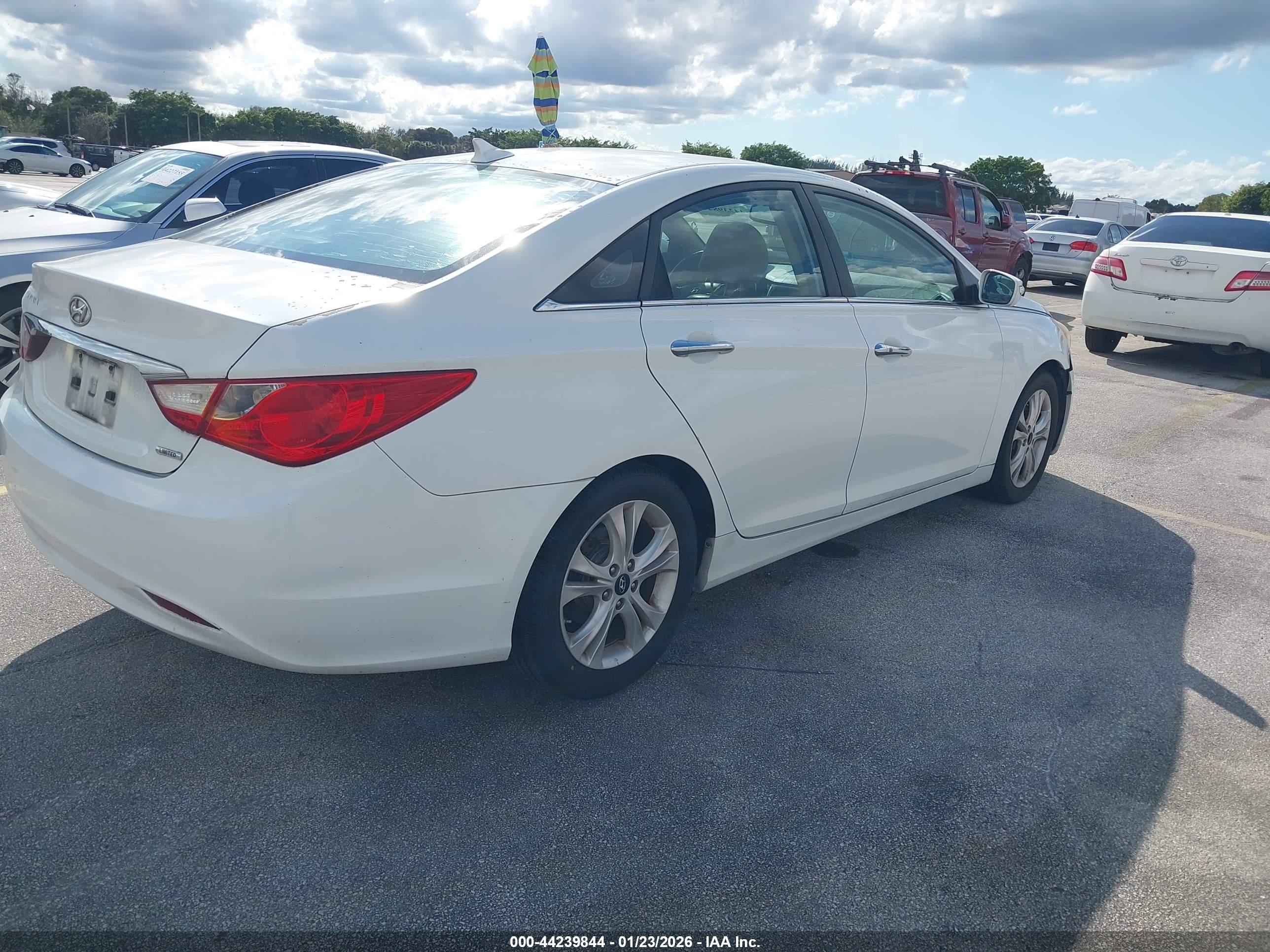 HYUNDAI SONATA image 4